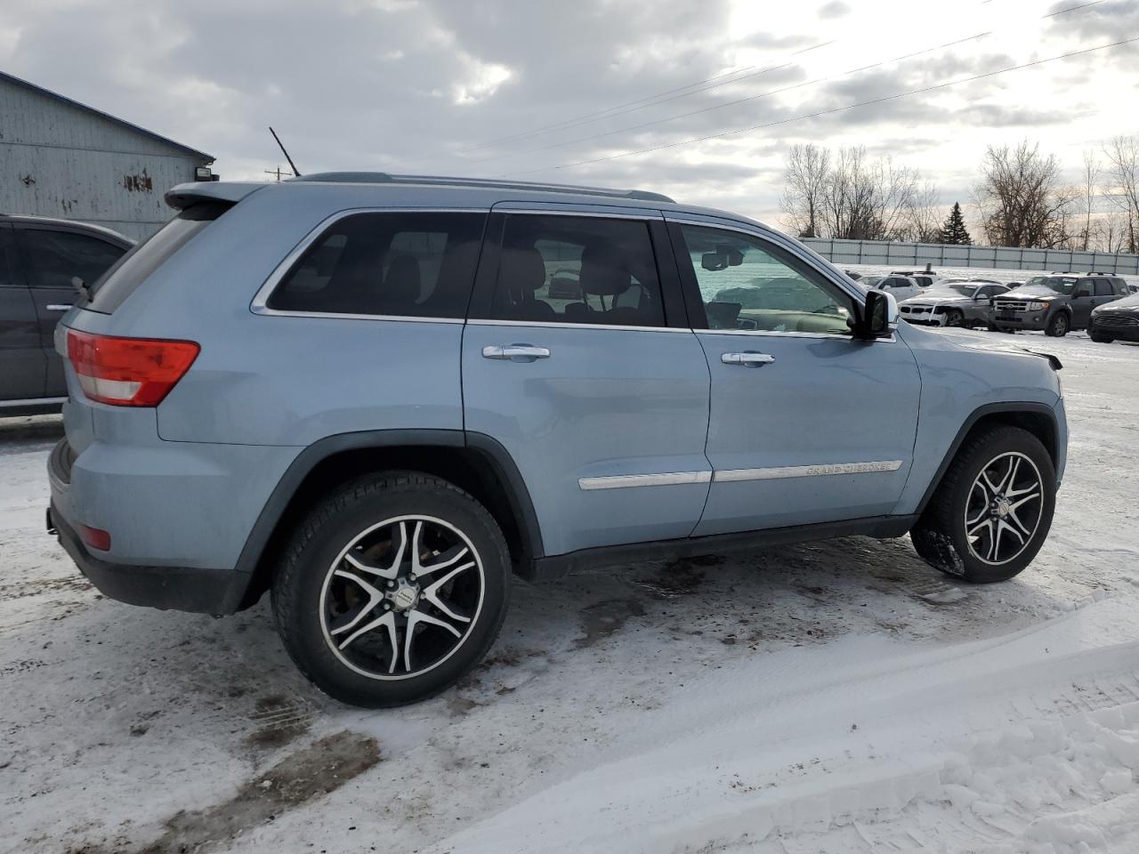 2012 Jeep Grand Cherokee - Image 3