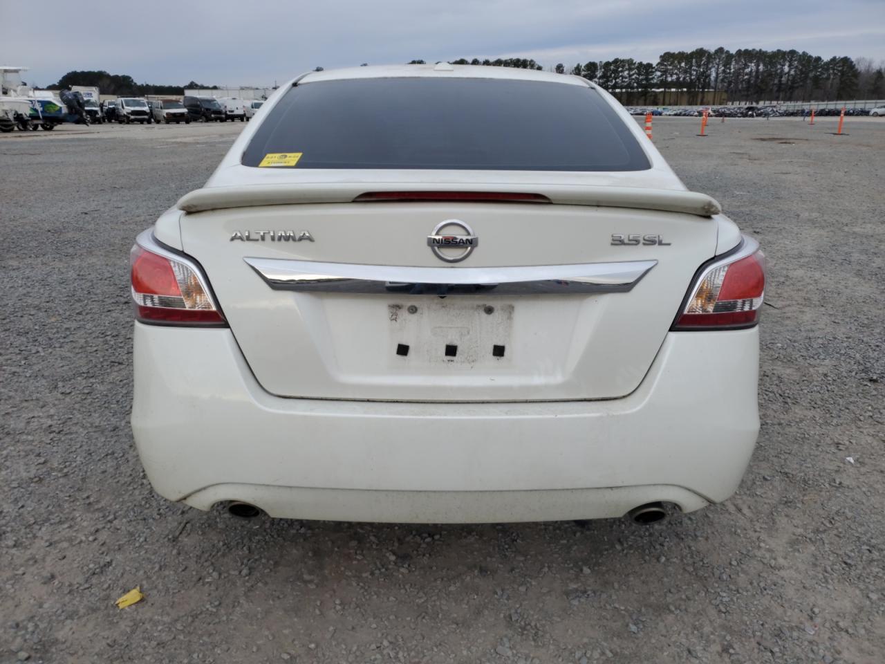 2014 Nissan Altima - Image 6