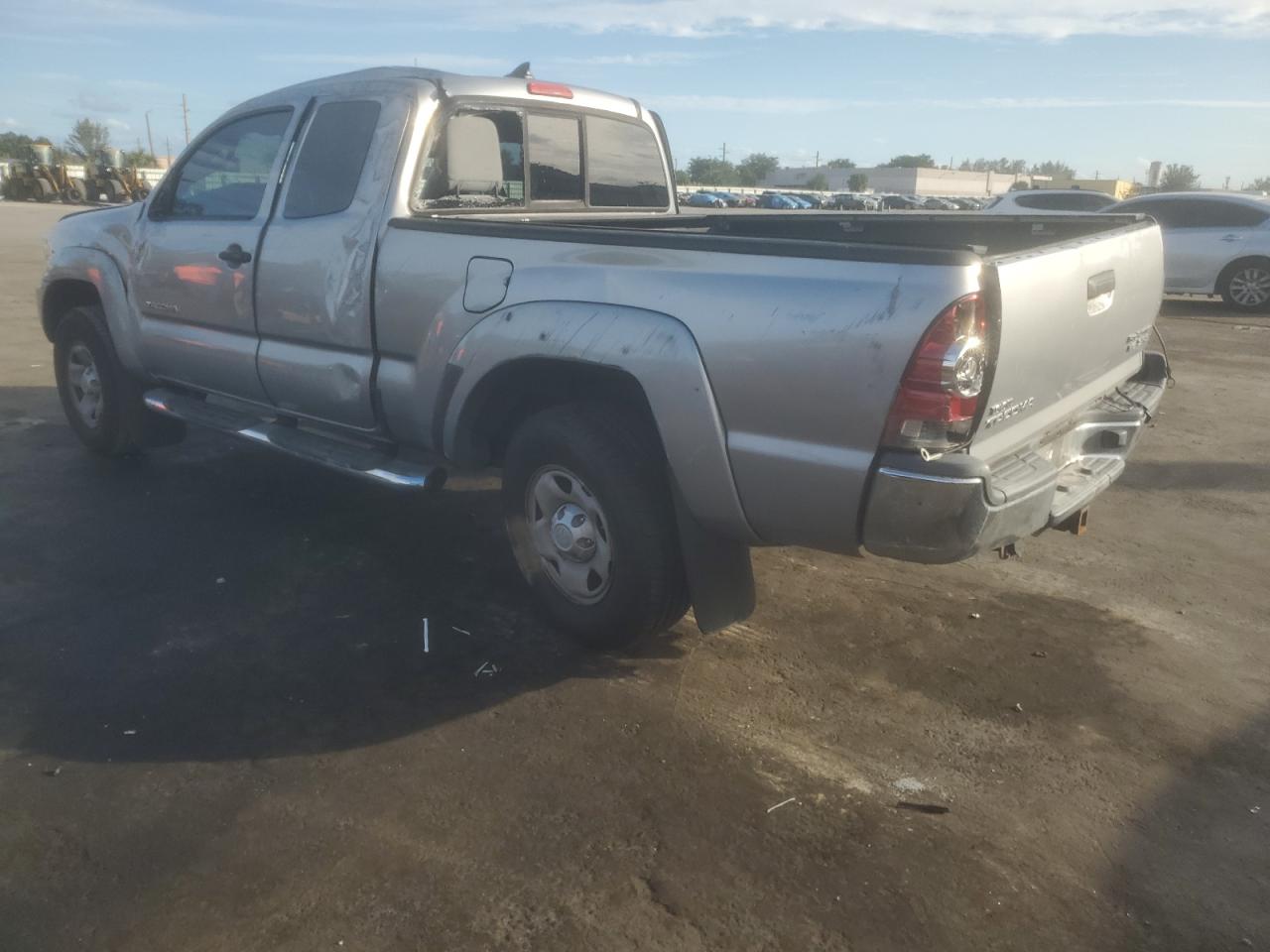 VIN 5TFTU4GN7FX089656 2015 TOYOTA TACOMA no.2