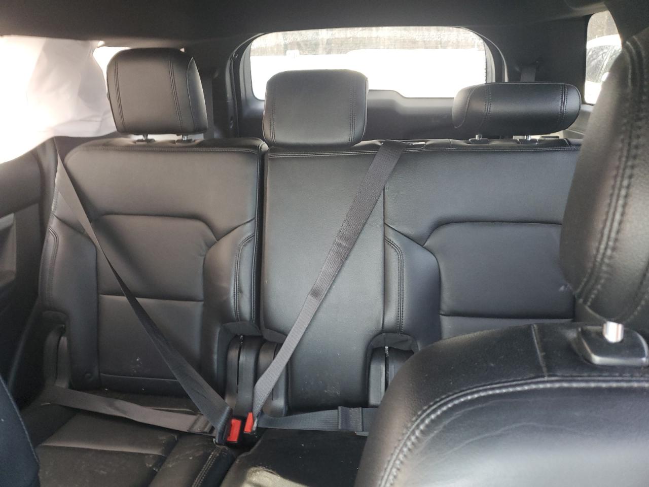 2016 Ford Explorer - Image 10
