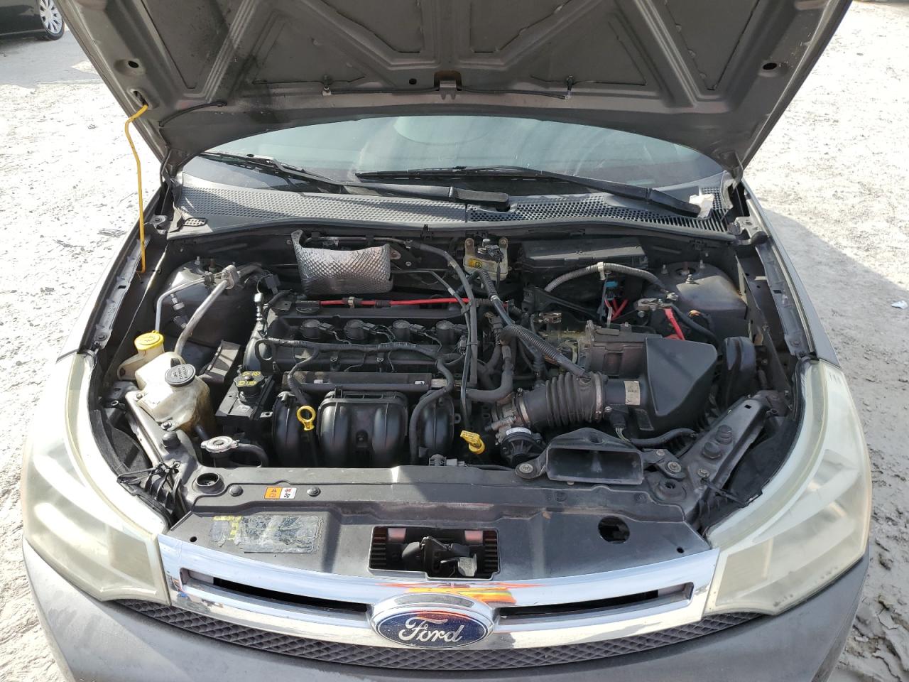 2010 Ford Focus - Image 11