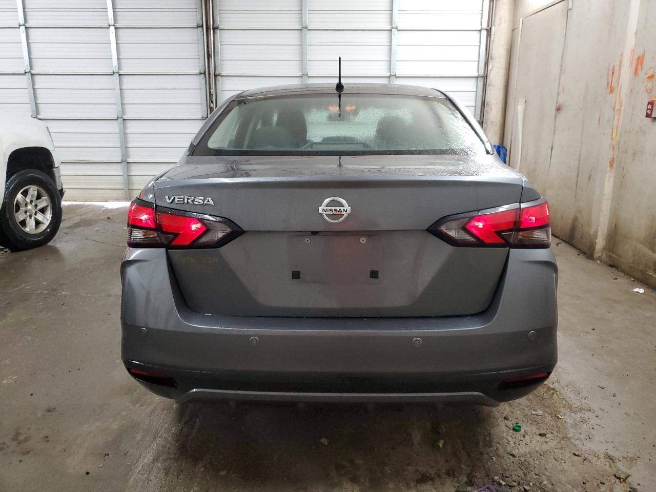 2020 Nissan Versa - Image 6