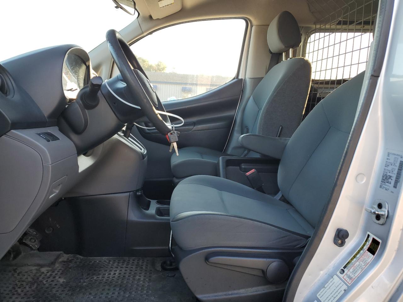 2015 Nissan NV - Image 7