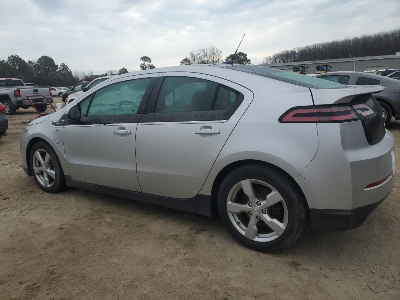 2012 Chevrolet Volt - Image 2