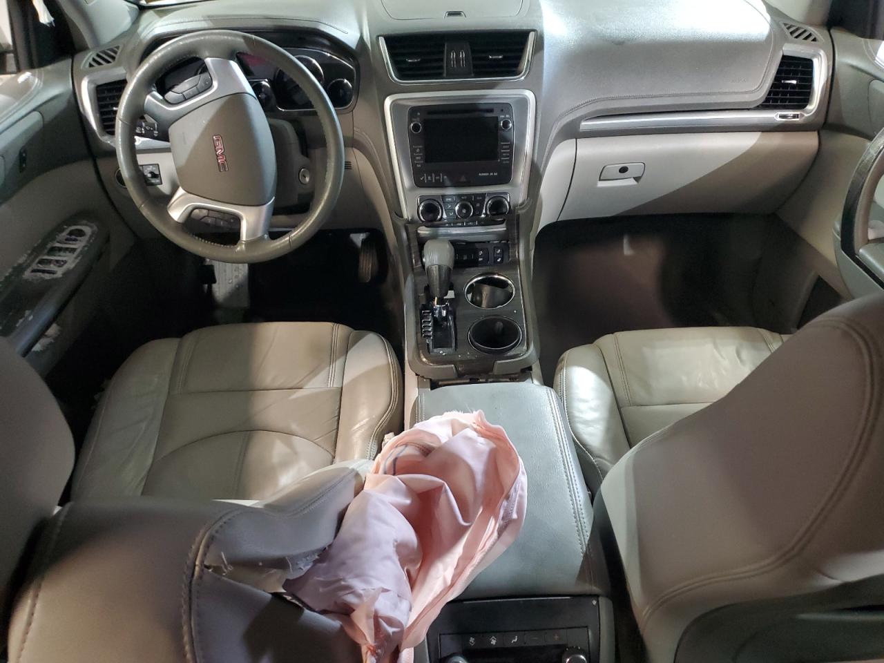 2016 GMC Acadia - Image 8
