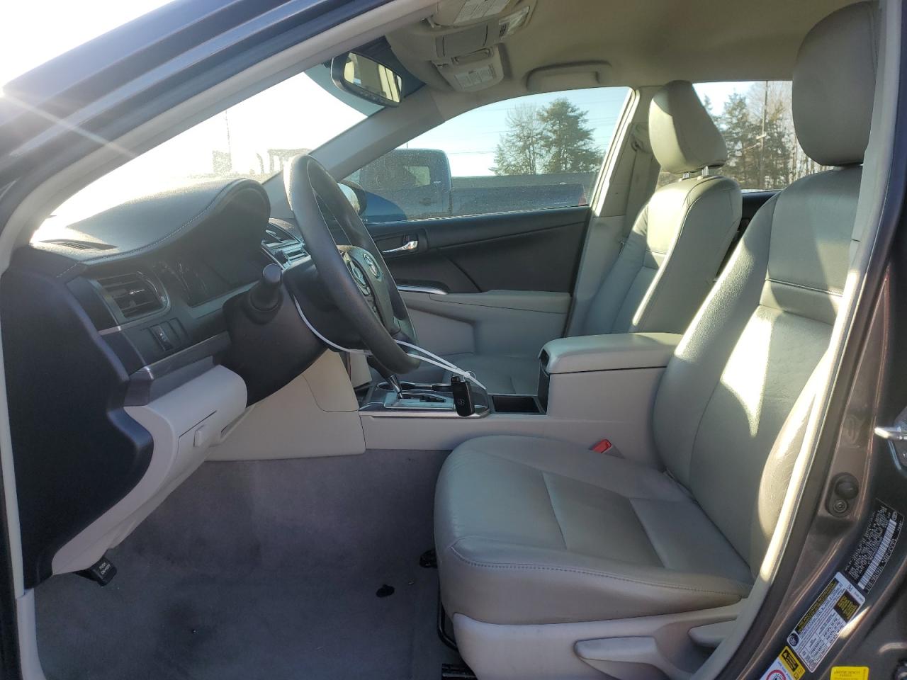 2014 Toyota Camry - Image 7