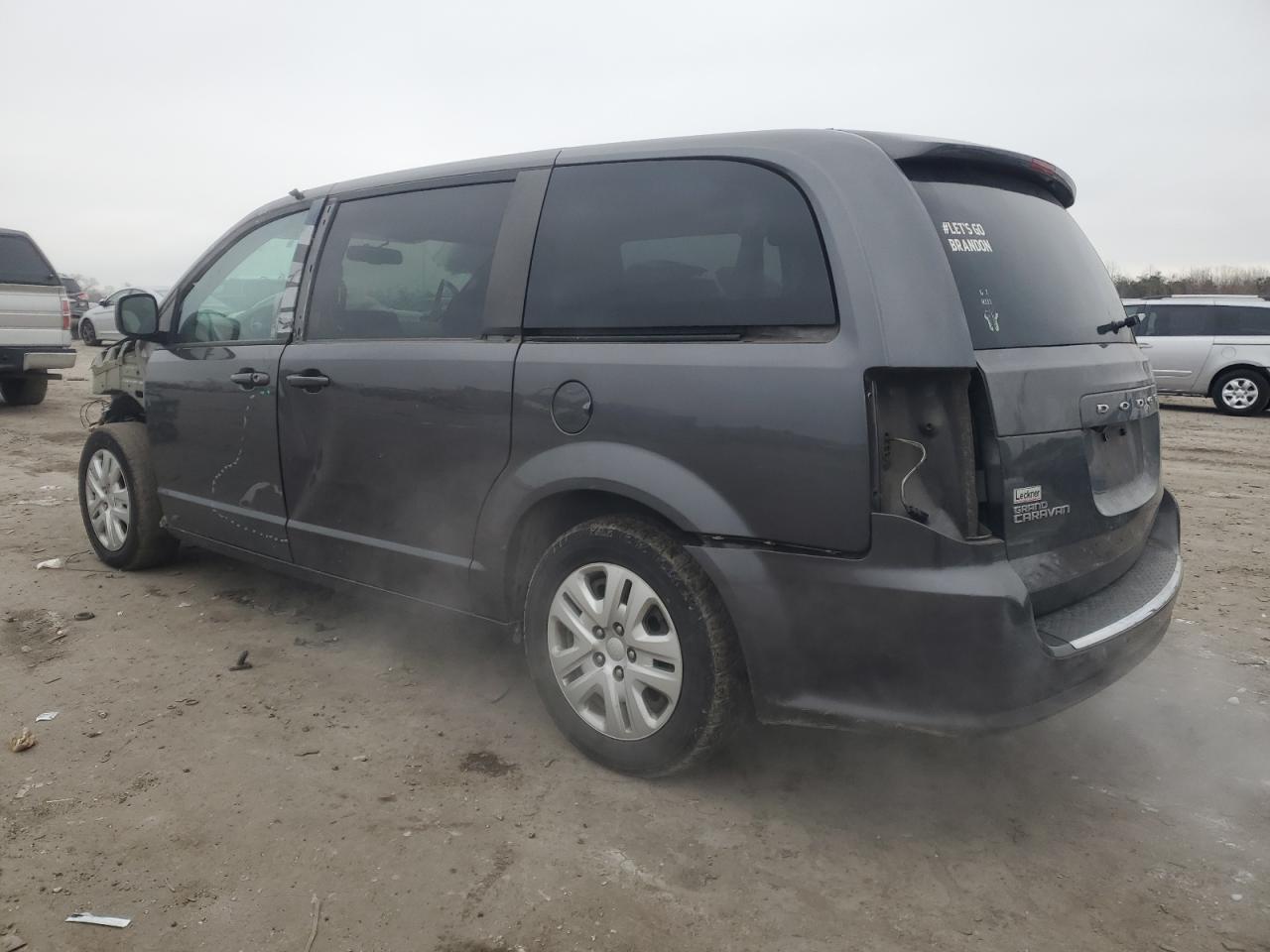 2018 Dodge Caravan - Image 2
