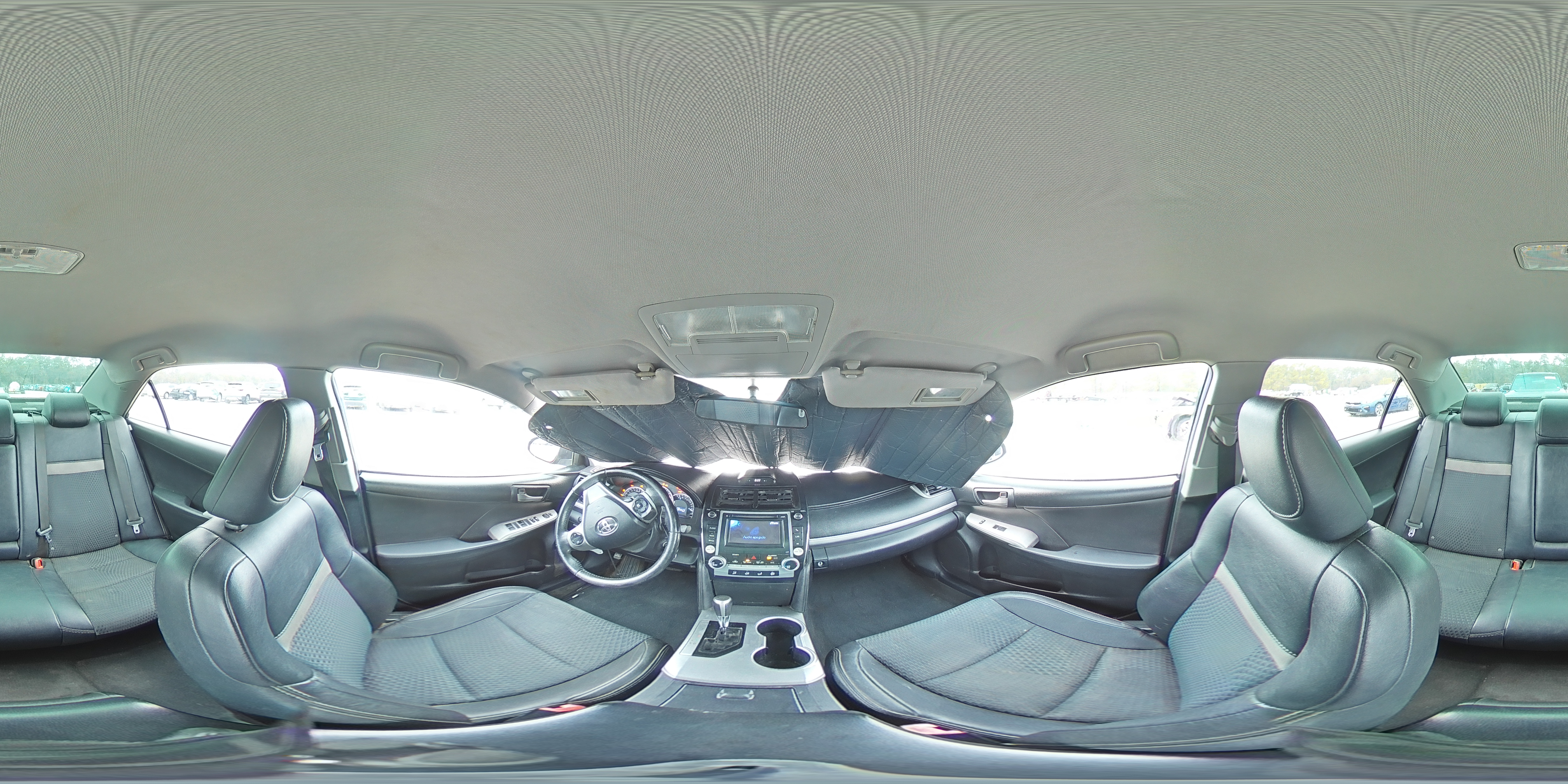 2014 Toyota Camry - Image 14