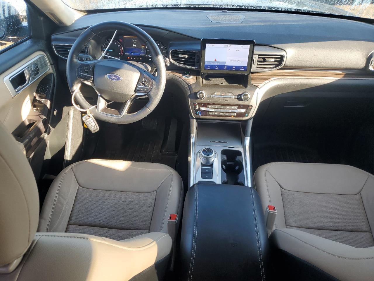 2020 Ford Explorer - Image 8
