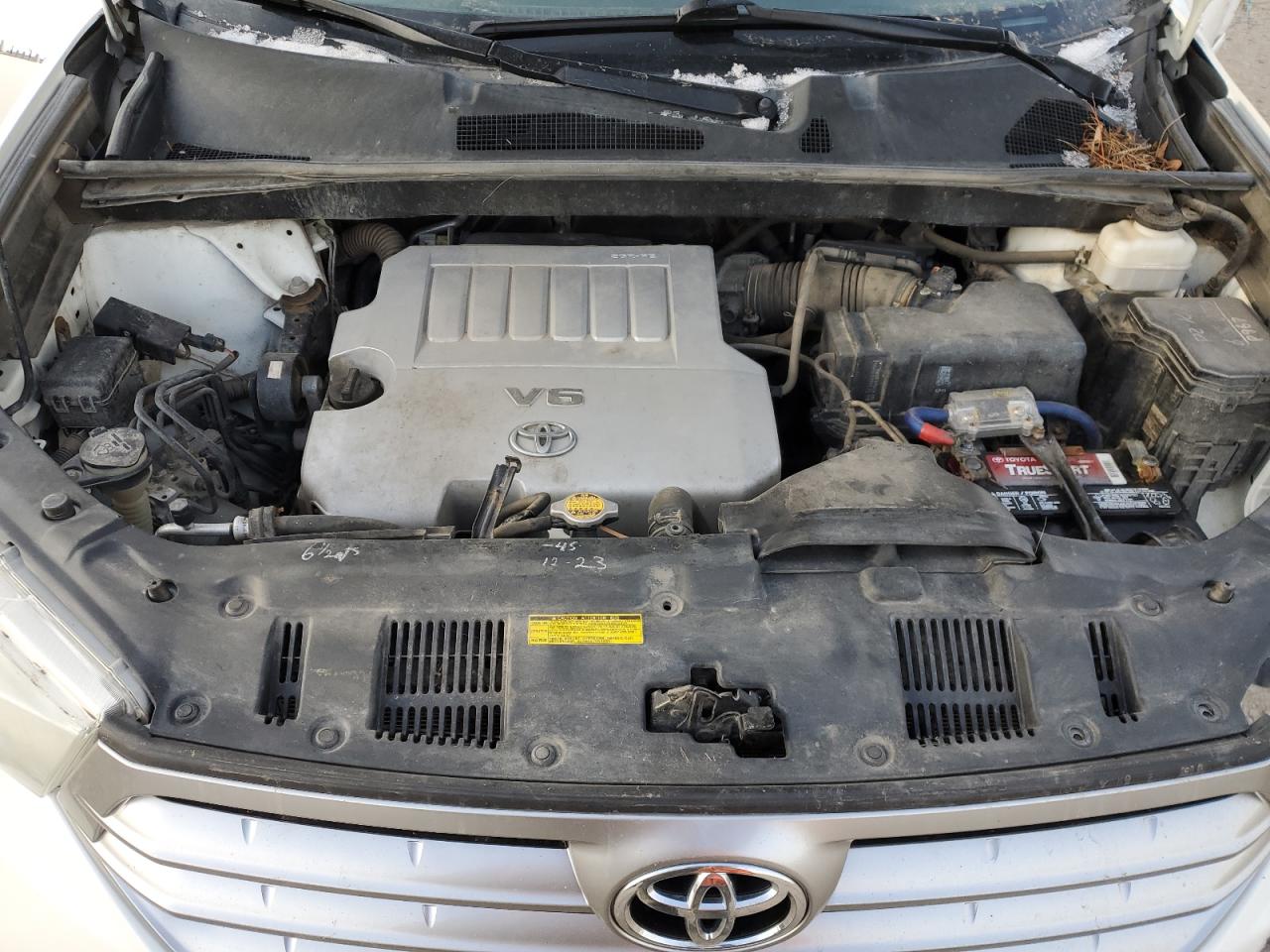 2013 Toyota Highlander - Image 13