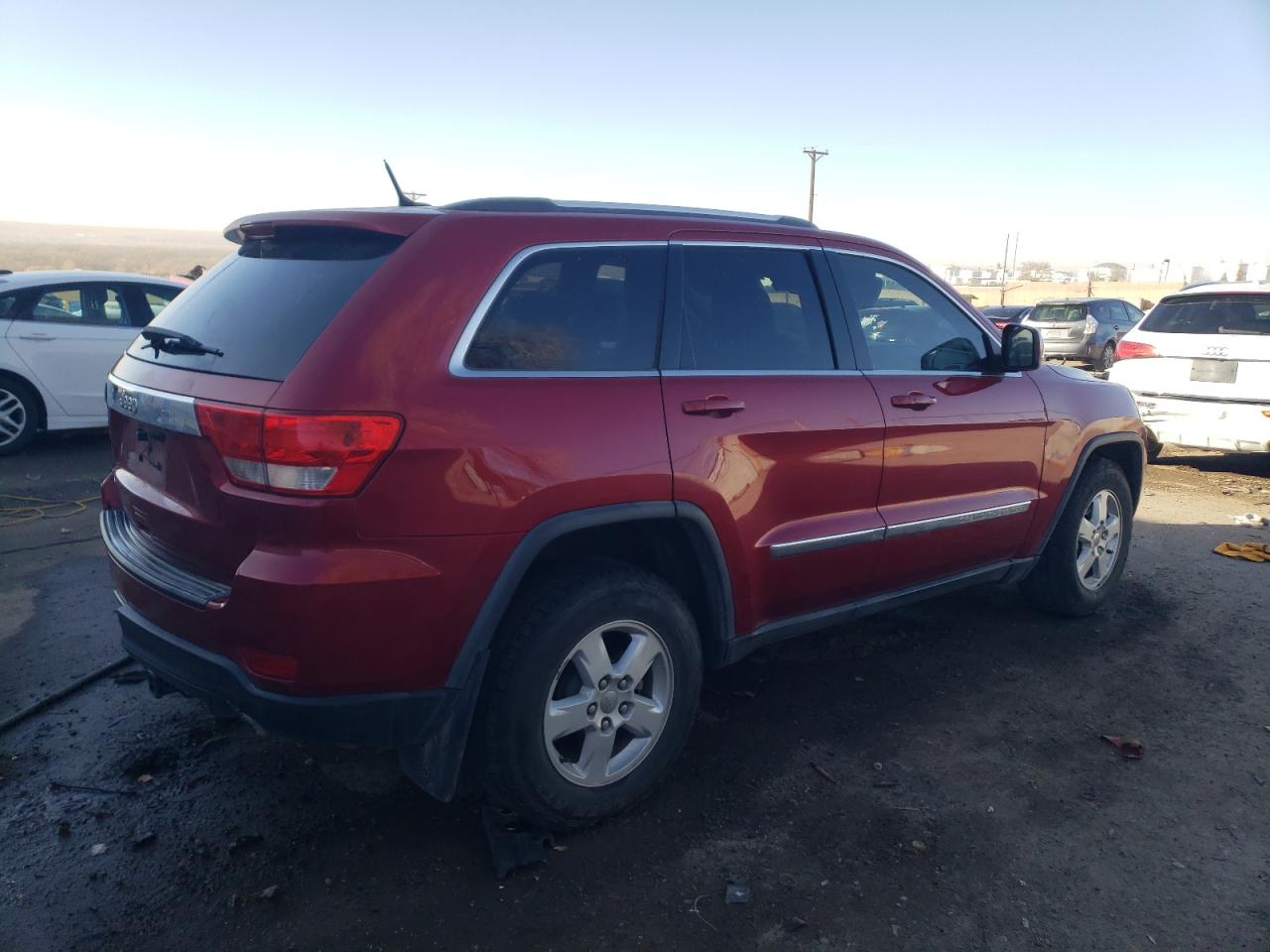 2011 Jeep Grand Cherokee - Image 3