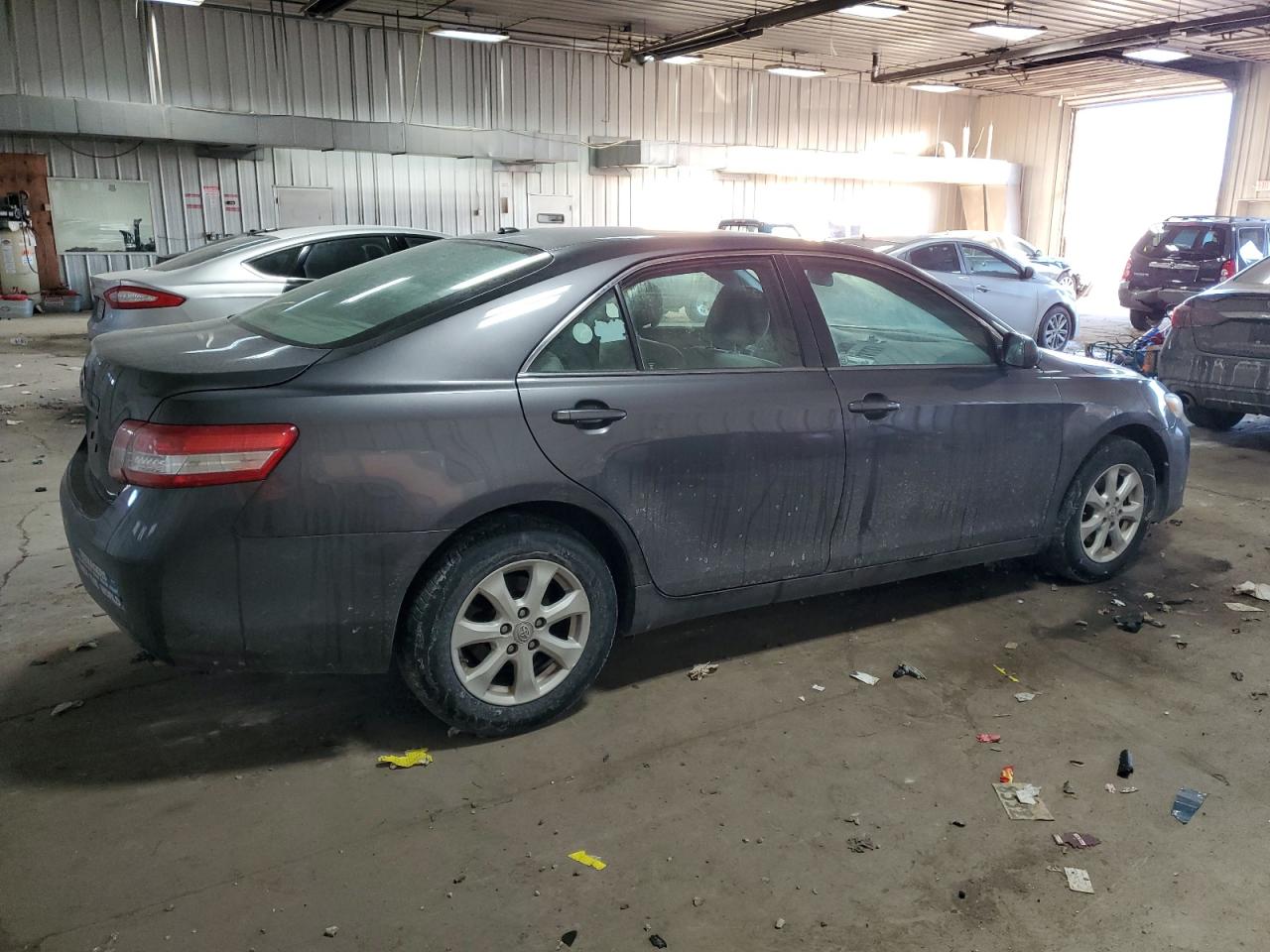 2011 Toyota Camry - Image 3