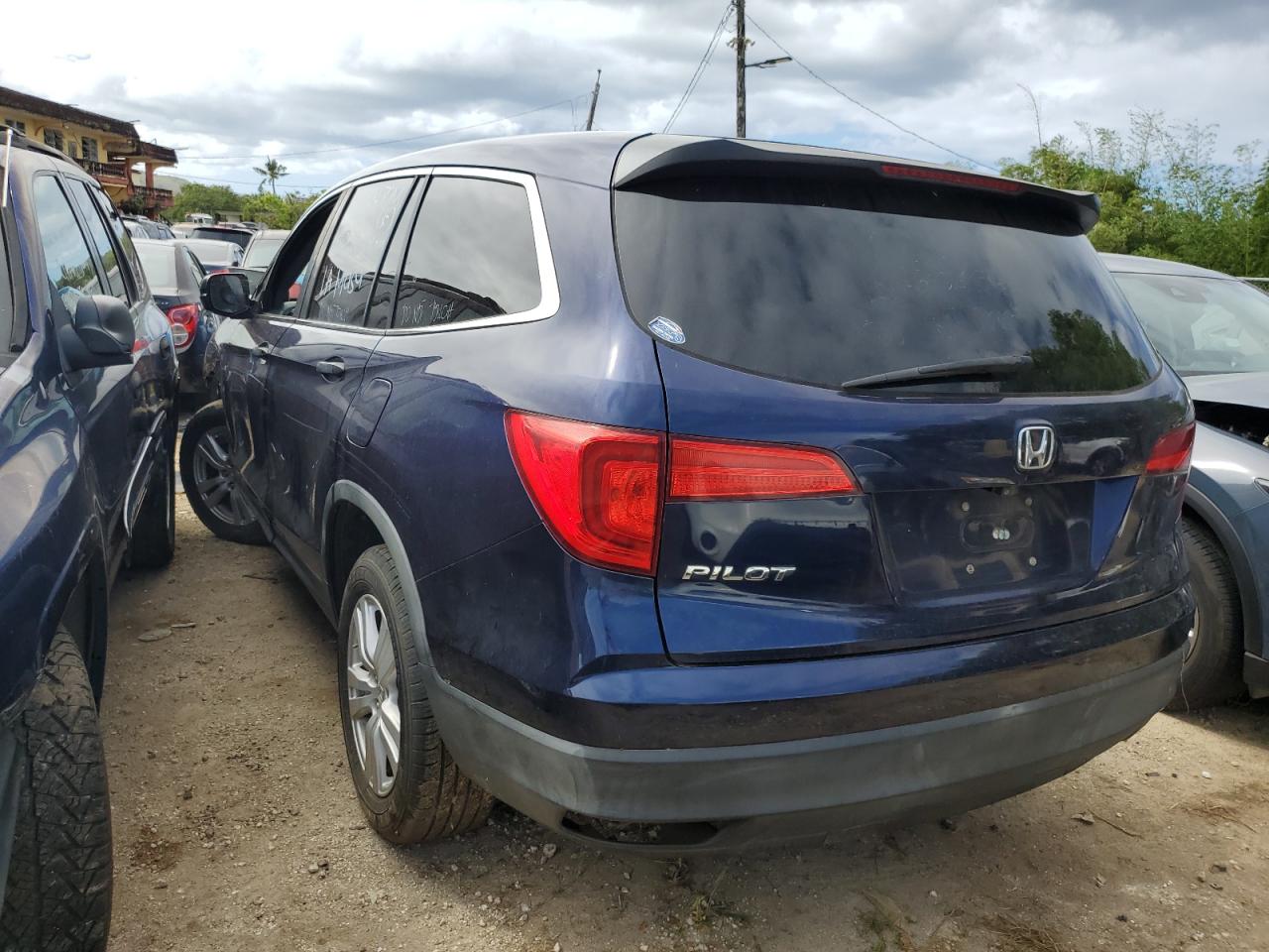 2016 Honda Pilot - Image 2