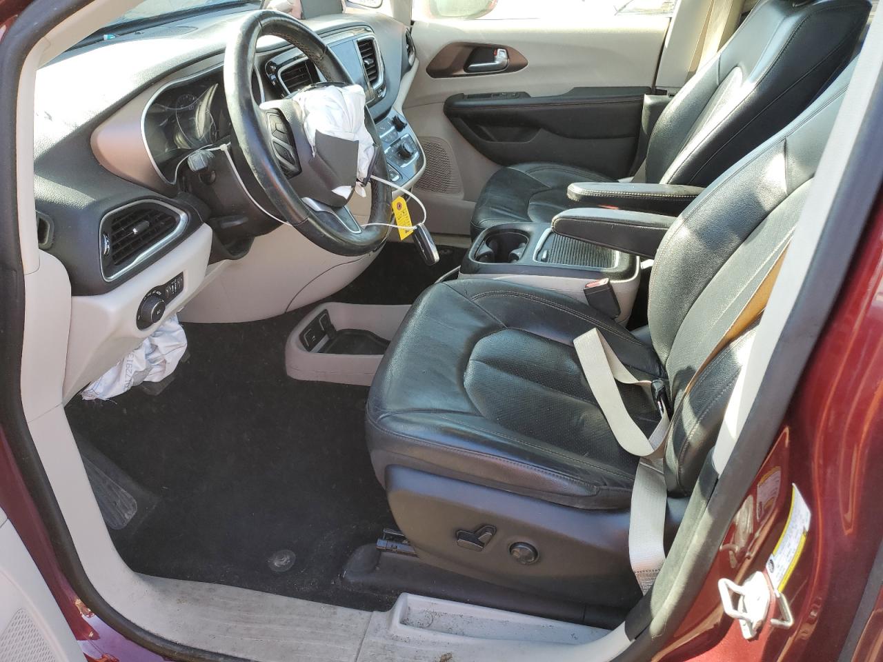 2018 Chrysler Pacifica - Image 7