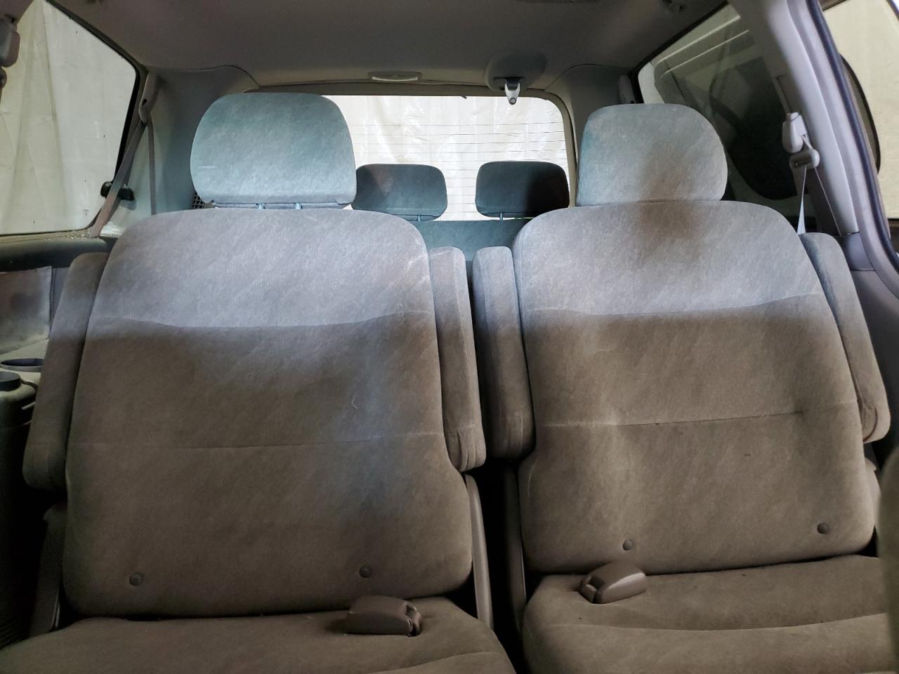 2001 Honda Odyssey - Image 10