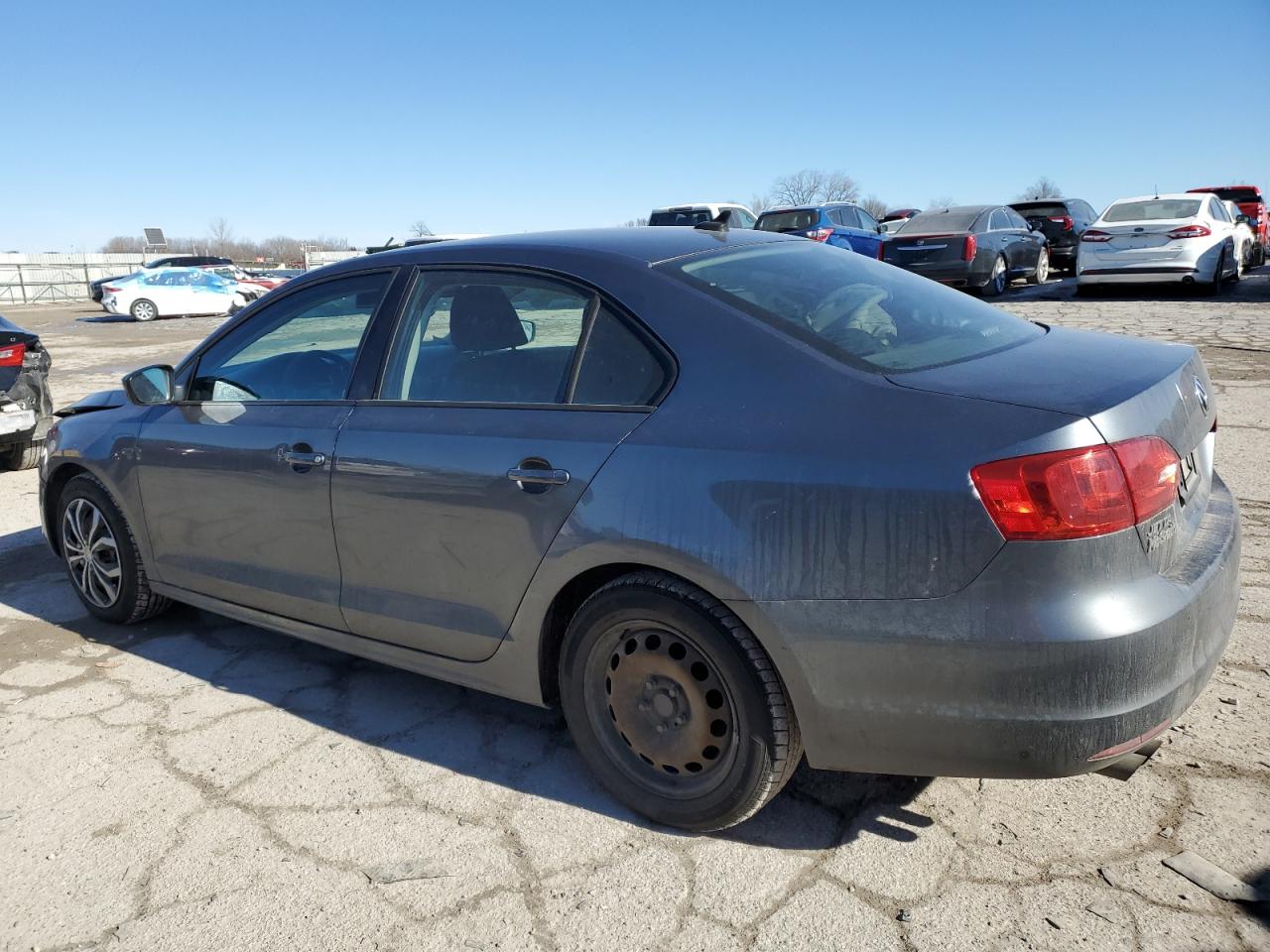 2014 Volkswagen Jetta - Image 2
