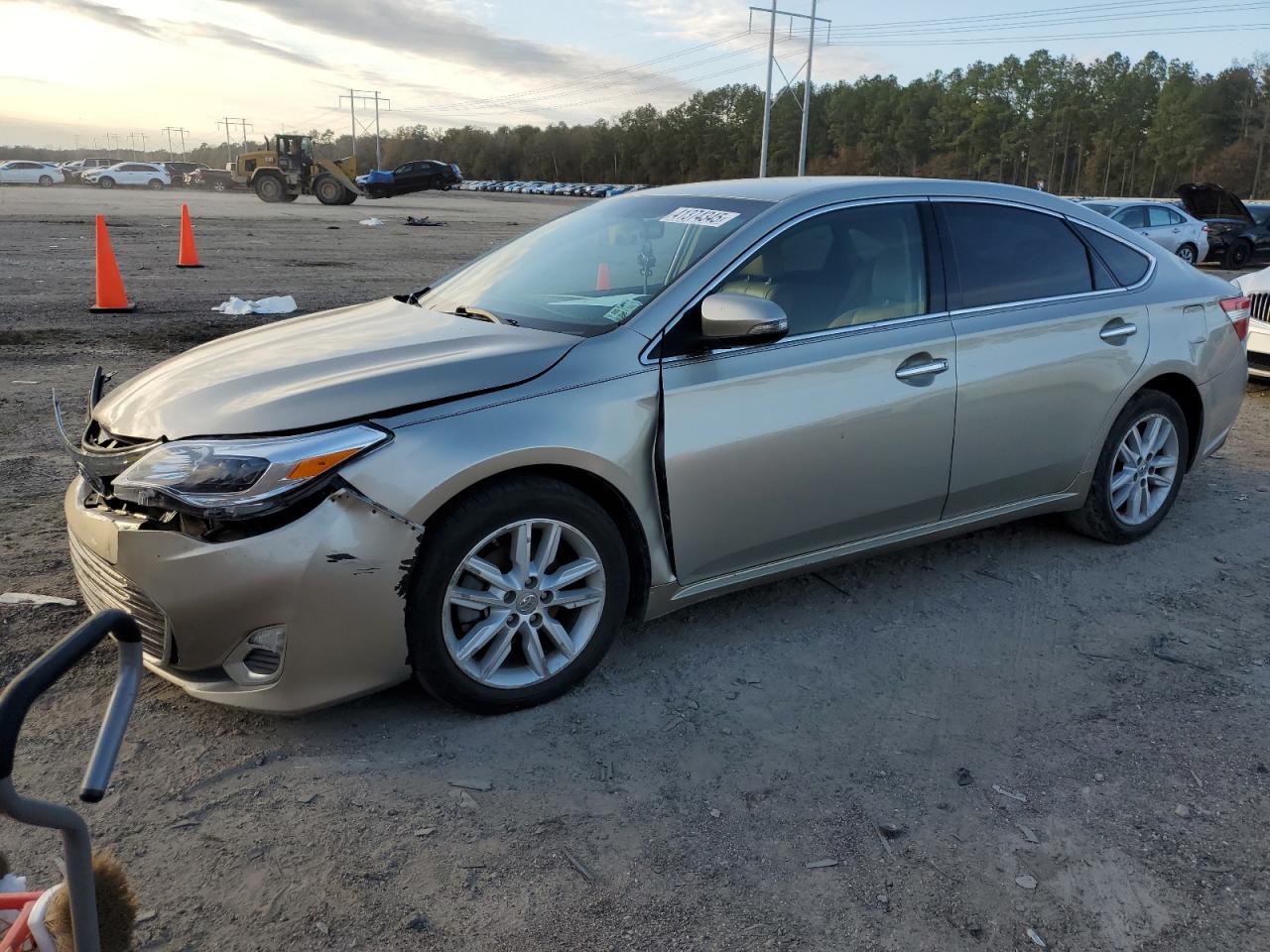 2014 TOYOTA AVALON