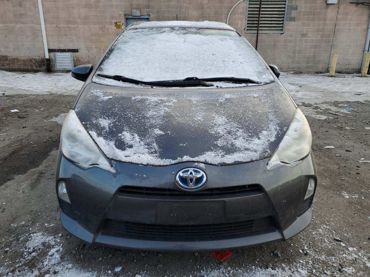 2012 Toyota Prius - Image 5