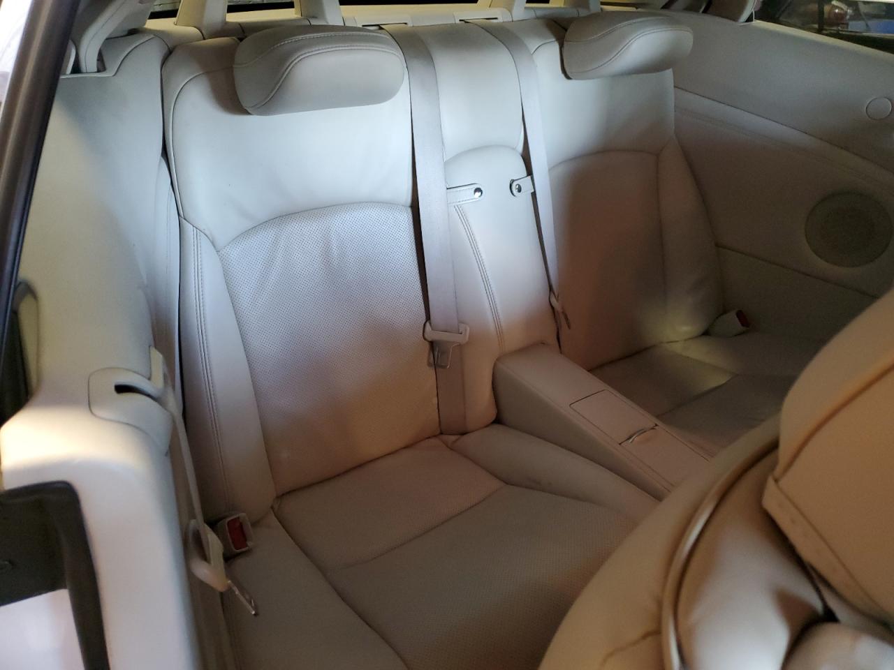 2010 Lexus IS - Image 10