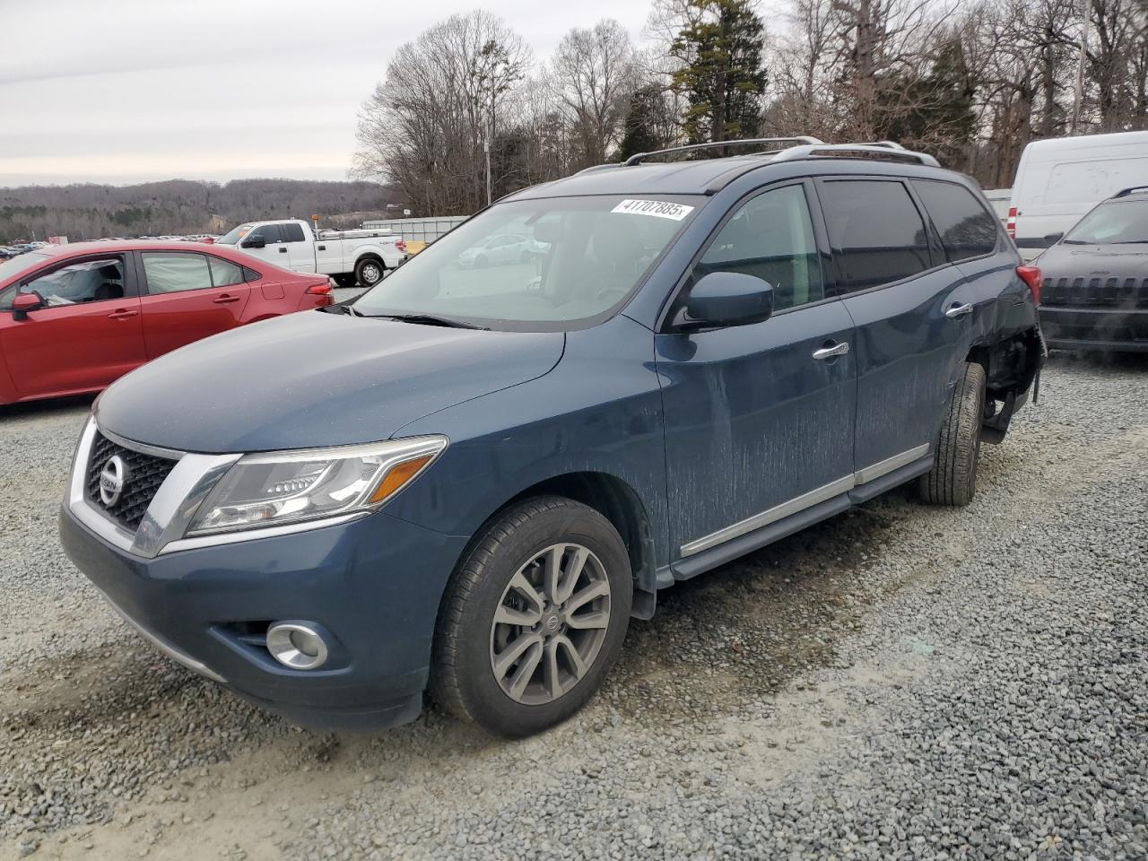 2013 Nissan Pathfinder - Image 1