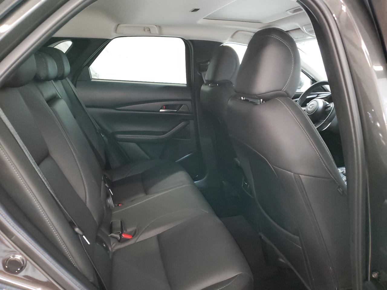 2021 Mazda CX-30 - Image 11