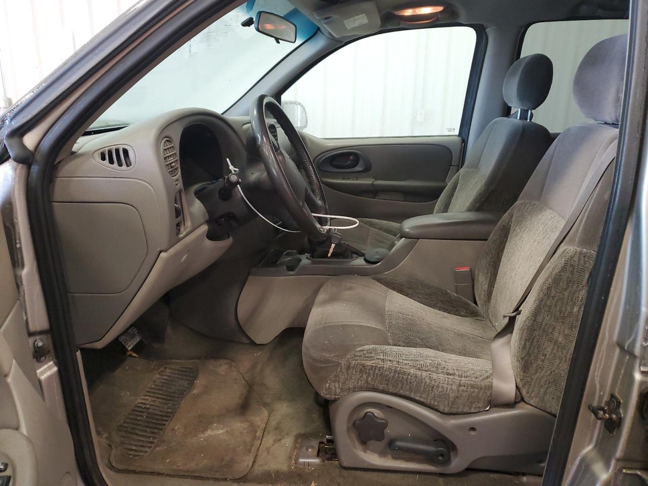 2002 Chevrolet TrailBlazer - Image 7
