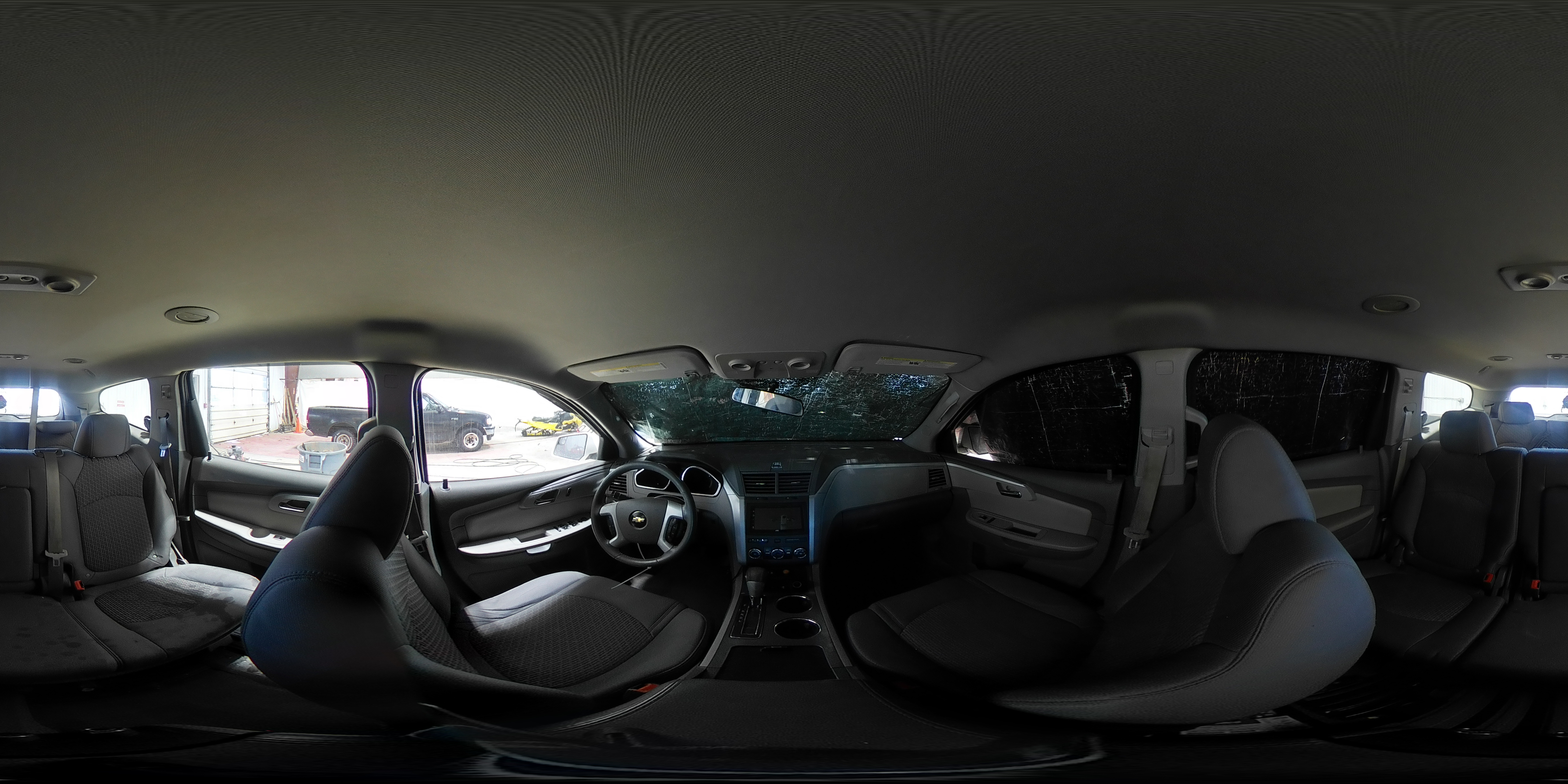 2010 Chevrolet Traverse - Image 13