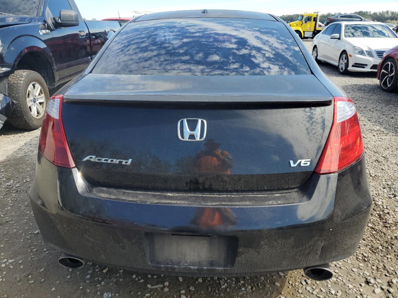 2010 Honda Accord - Image 6