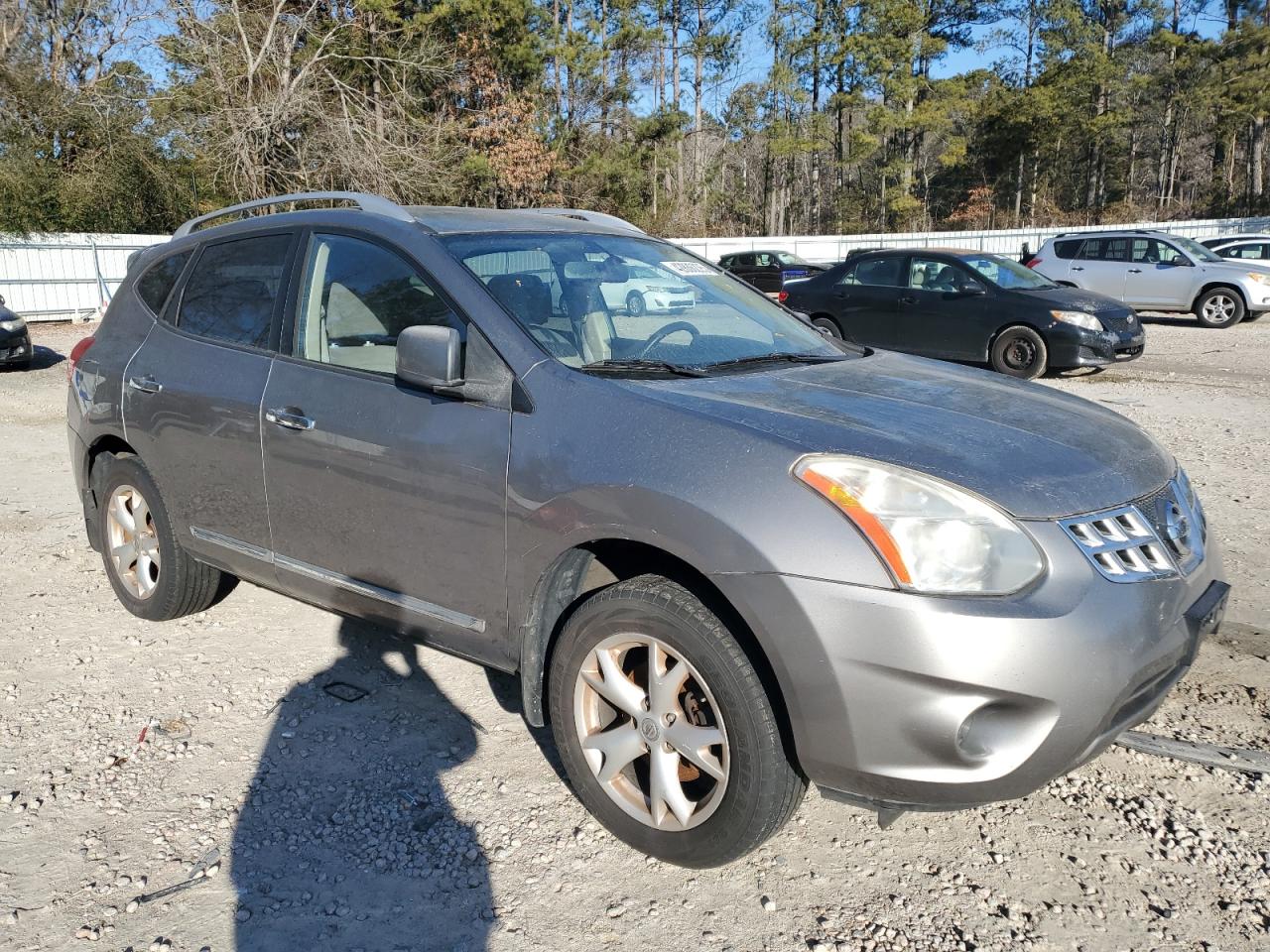 2011 Nissan Rogue - Image 4