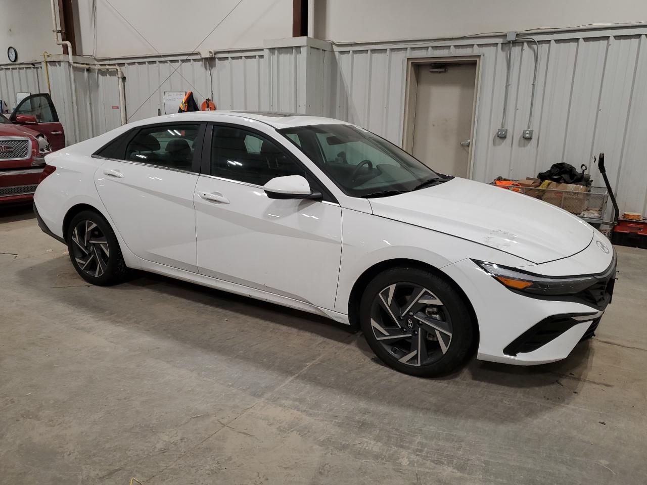2024 Hyundai Elantra - Image 4