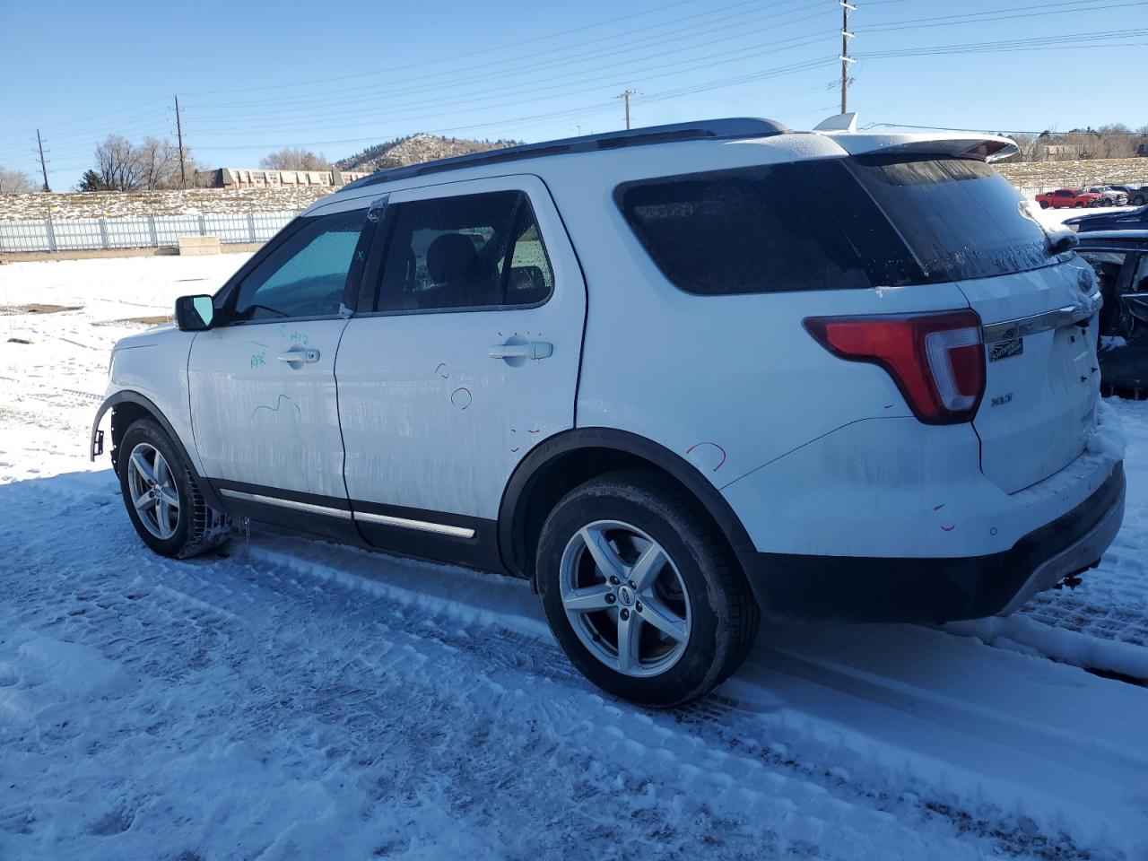 2017 Ford Explorer - Image 2