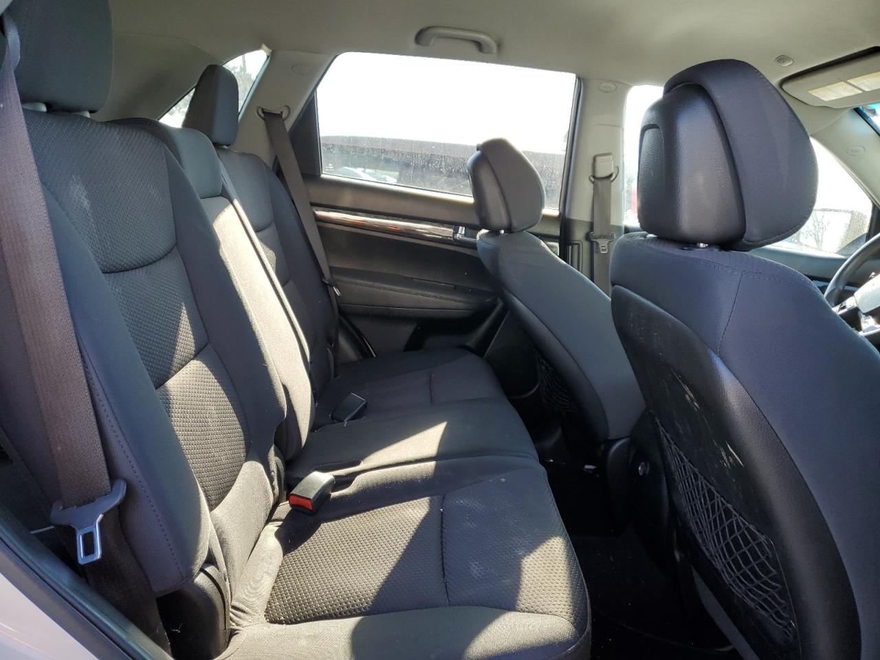 2011 Kia Sorento - Image 11