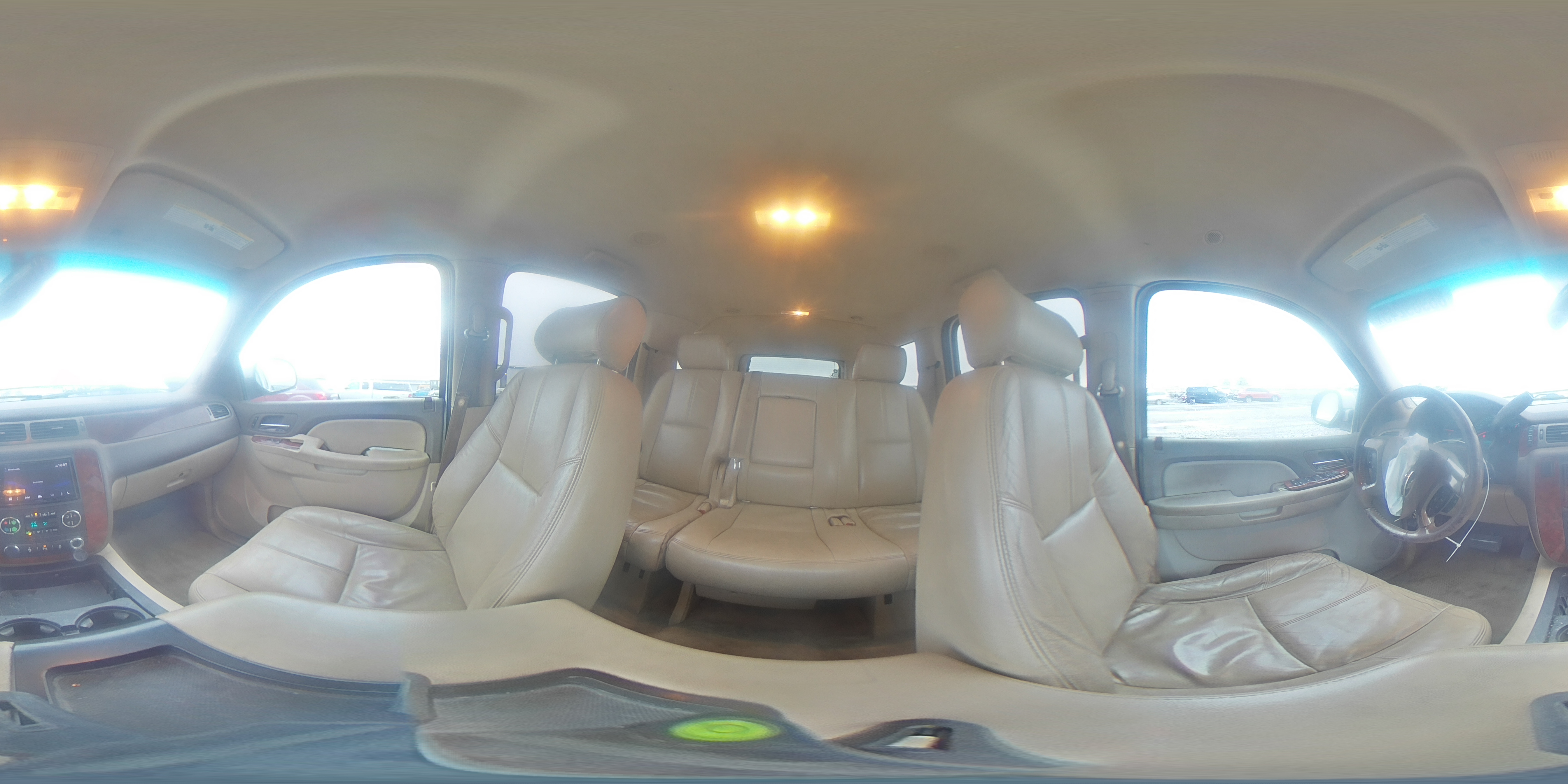 2012 Chevrolet Suburban - Image 13