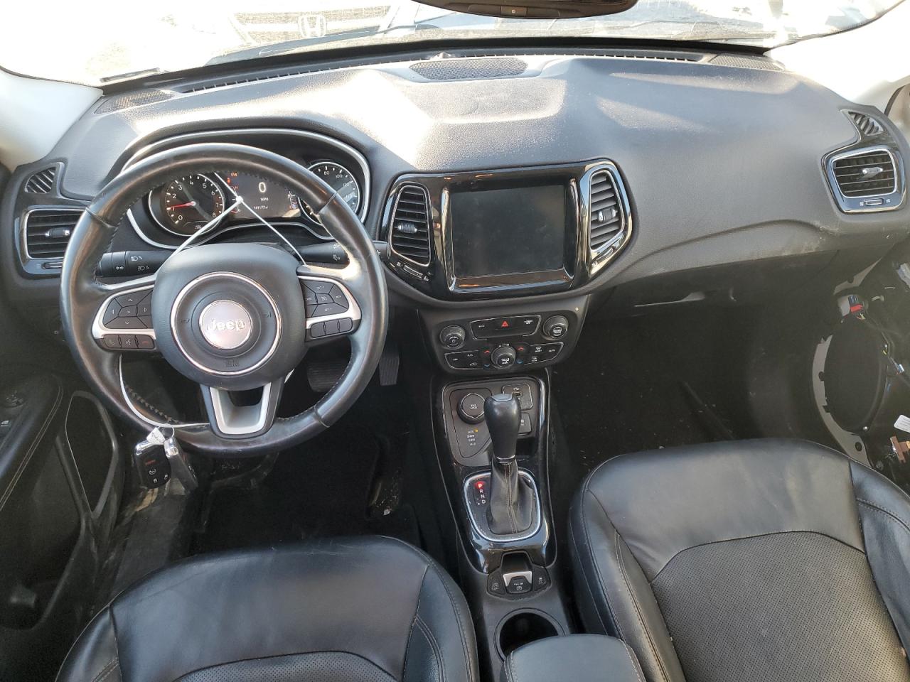 2017 Jeep Compass - Image 8