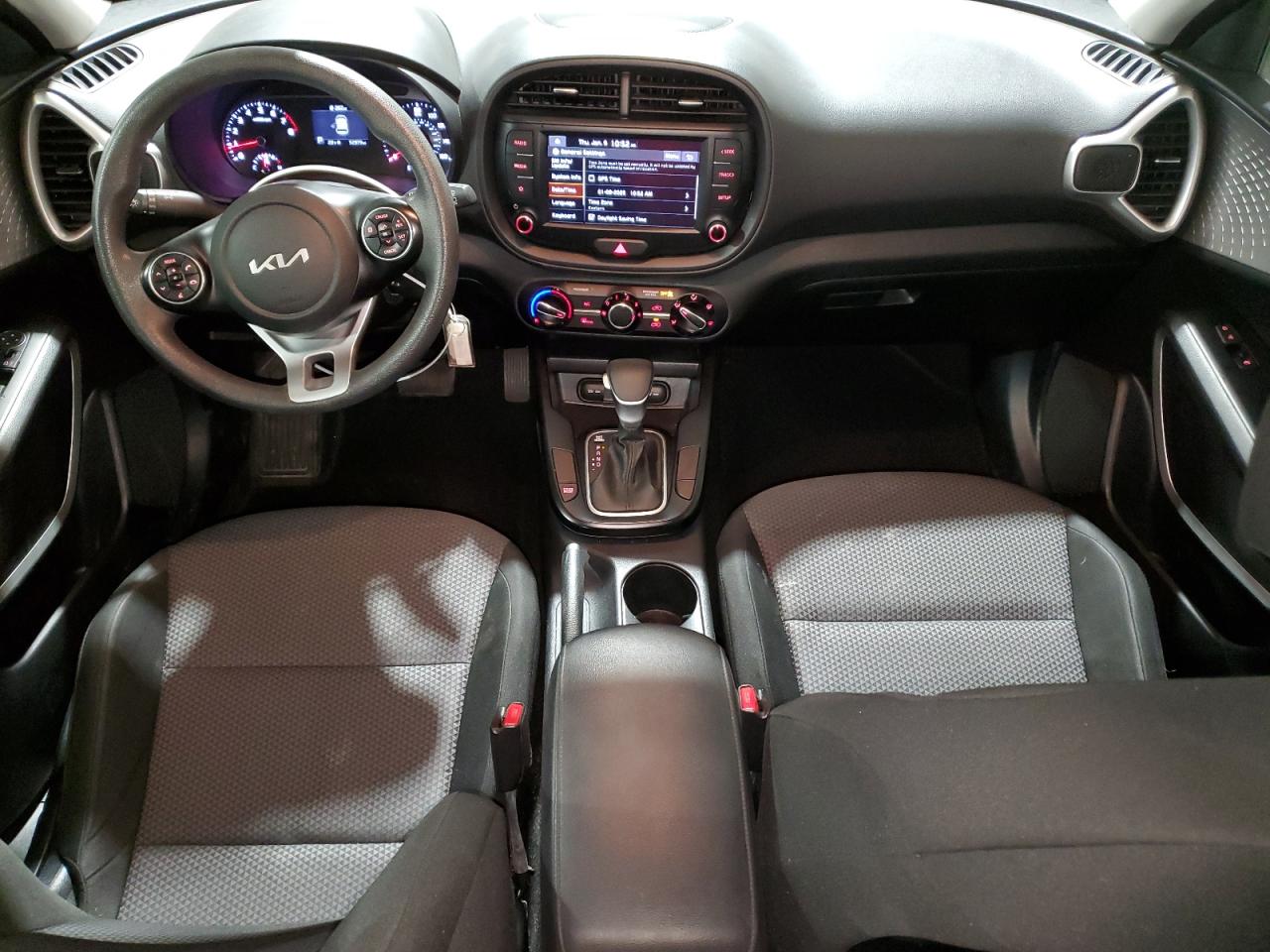 2022 Kia Soul - Image 8
