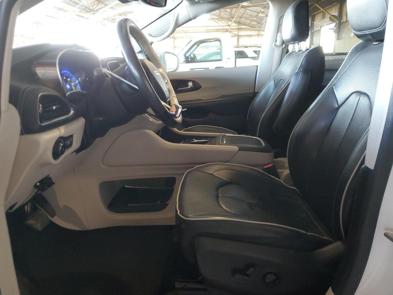 2021 Chrysler Pacifica - Image 7