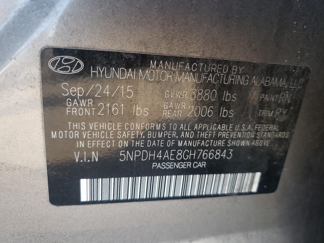 2016 Hyundai Elantra - Image 12