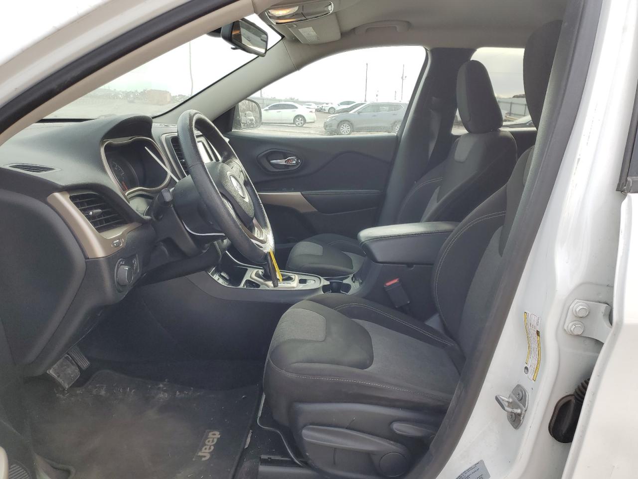 2017 Jeep Grand Cherokee - Image 7