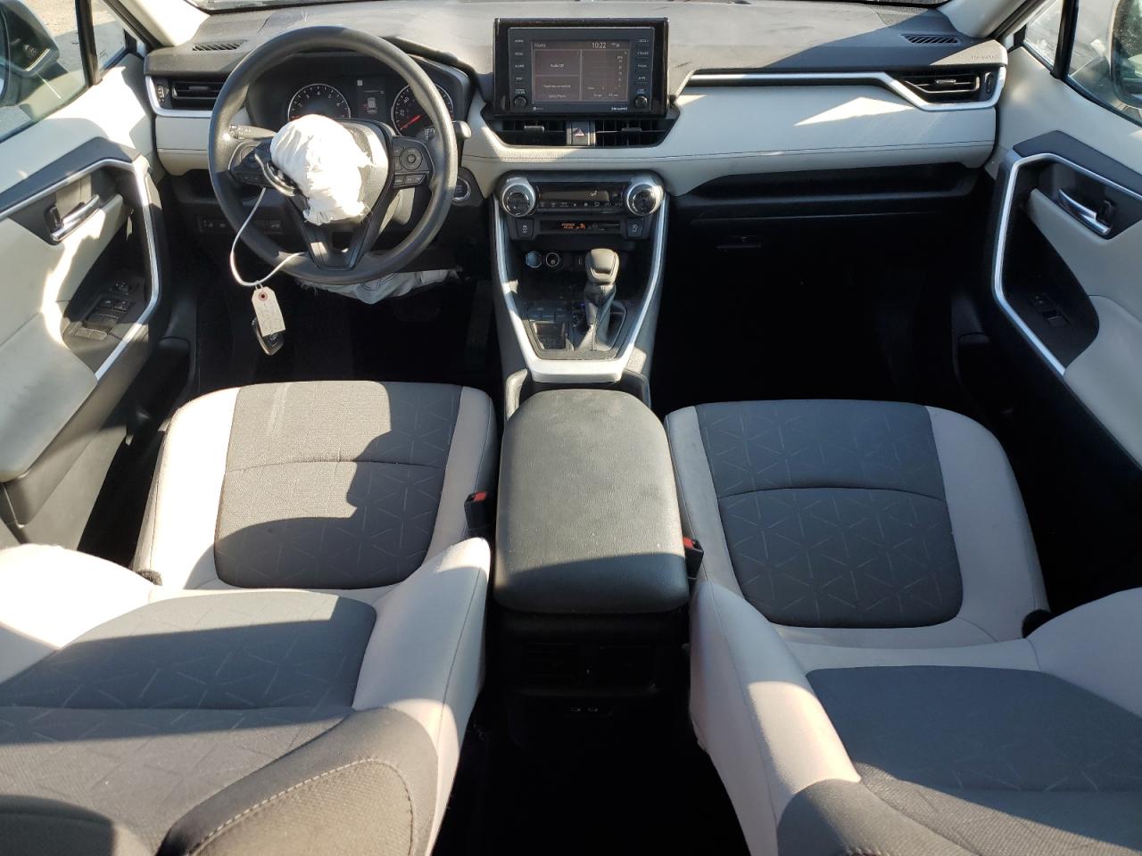 2022 Toyota RAV 4 - Image 8