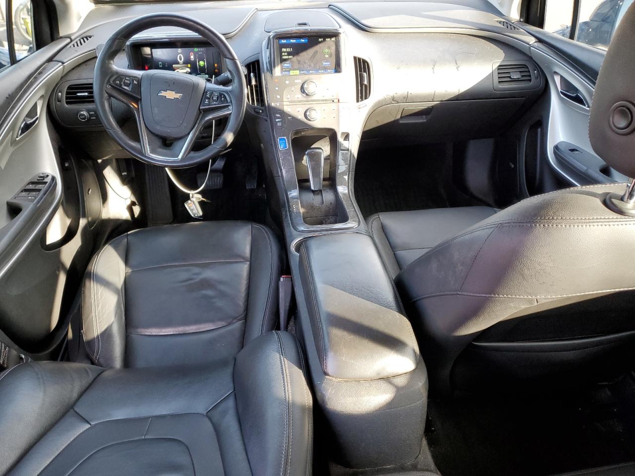 2014 Chevrolet Volt - Image 8