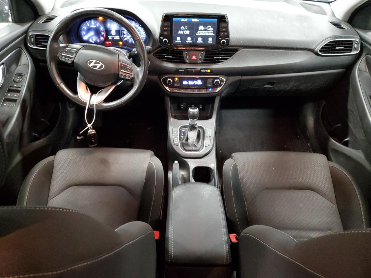 2018 Hyundai Elantra - Image 8