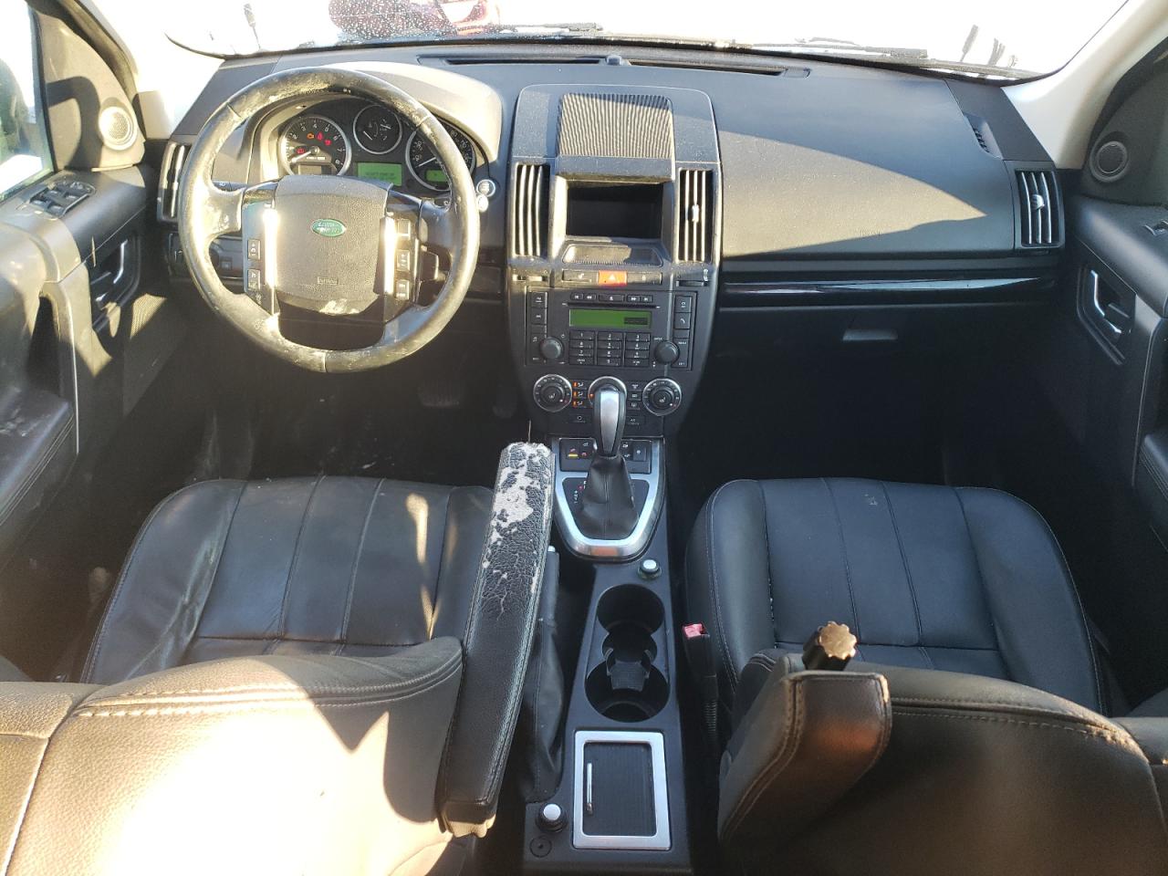 2011 Land Rover LR2 - Image 8