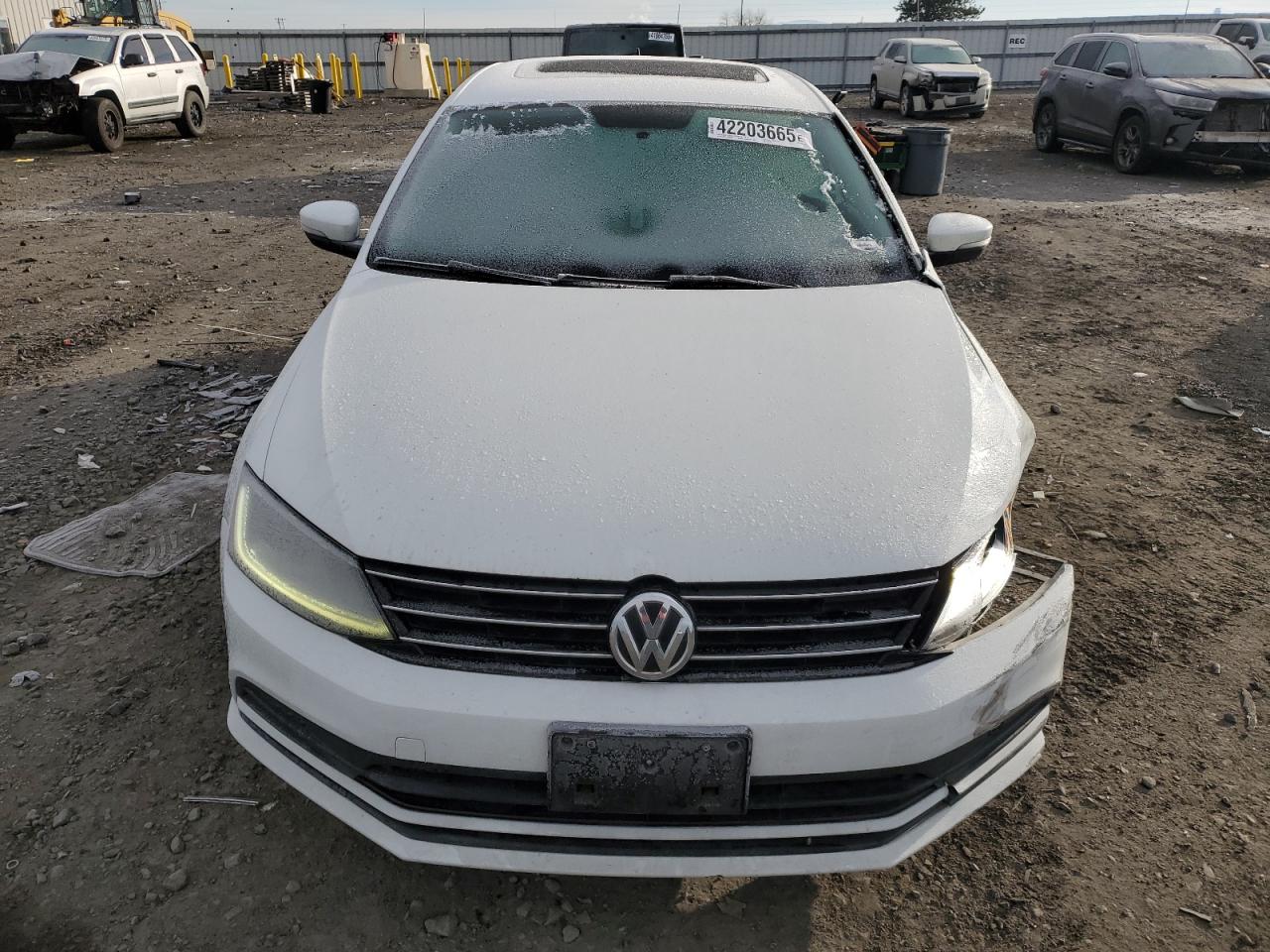 2017 Volkswagen Jetta - Image 5