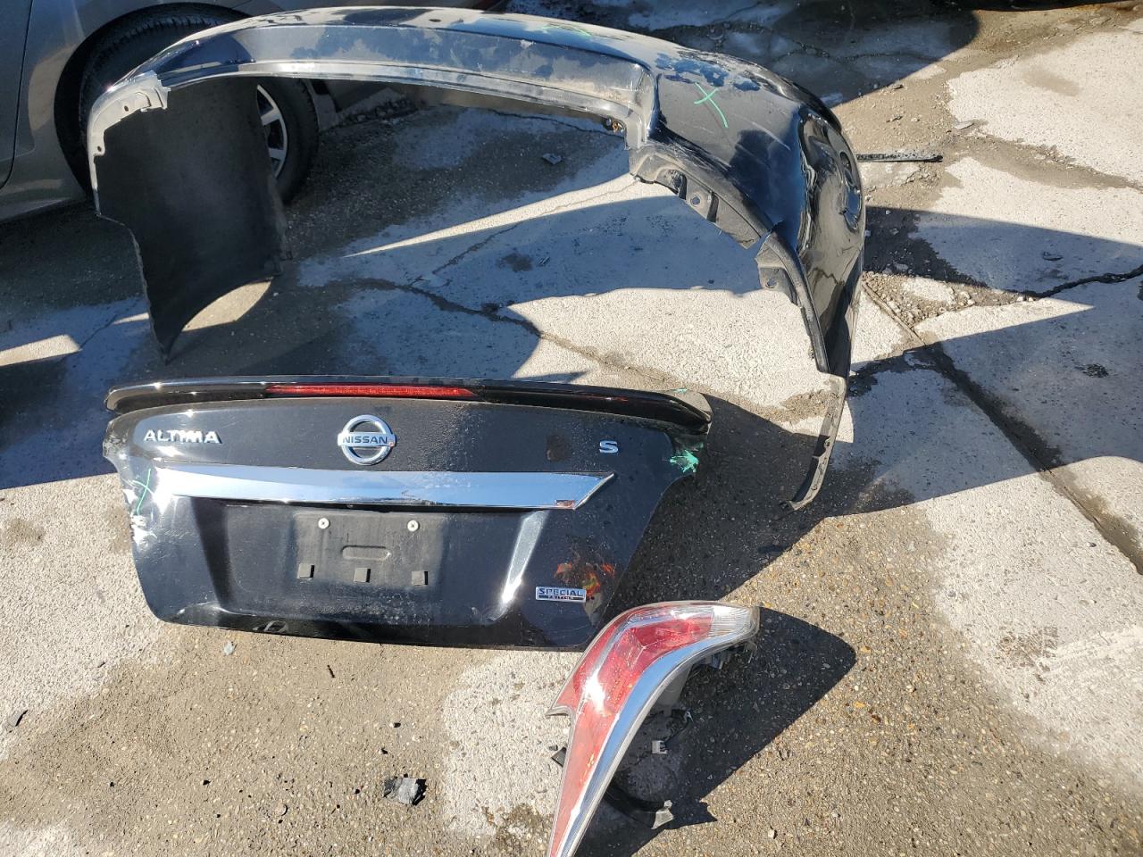 2015 Nissan Altima - Image 12