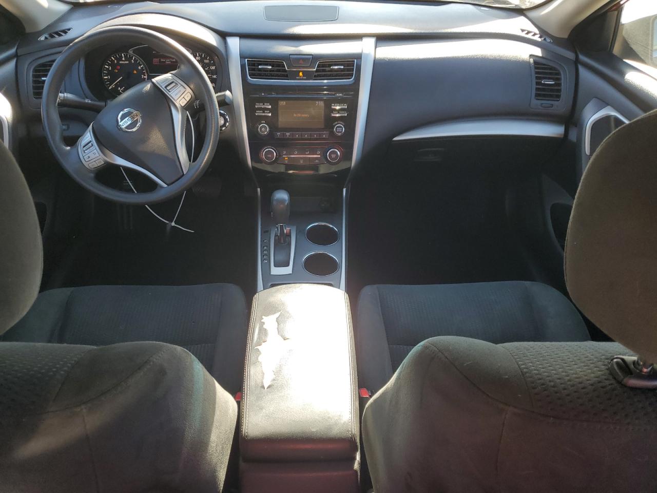 2015 Nissan Altima - Image 8