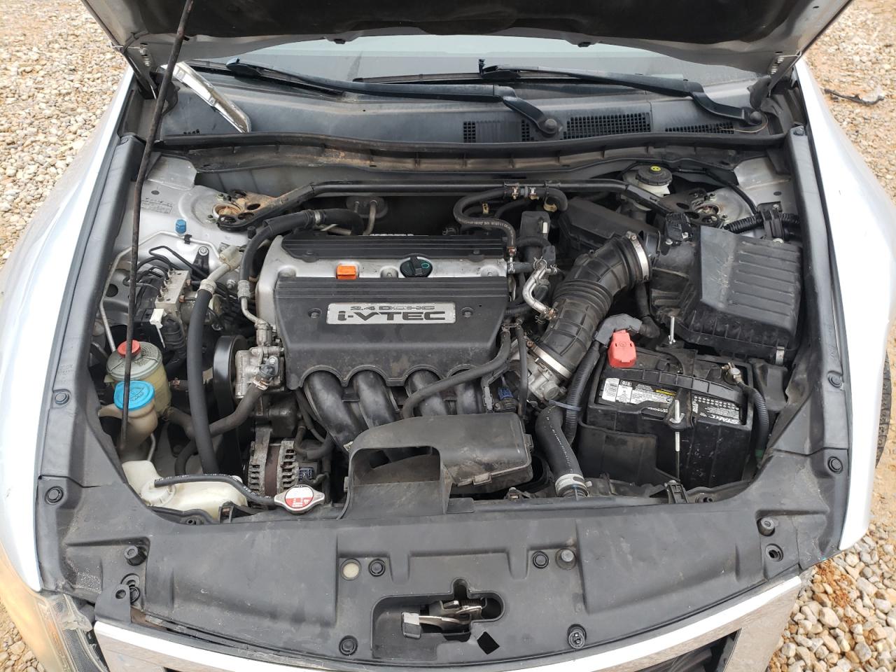 2009 Honda Accord - Image 12