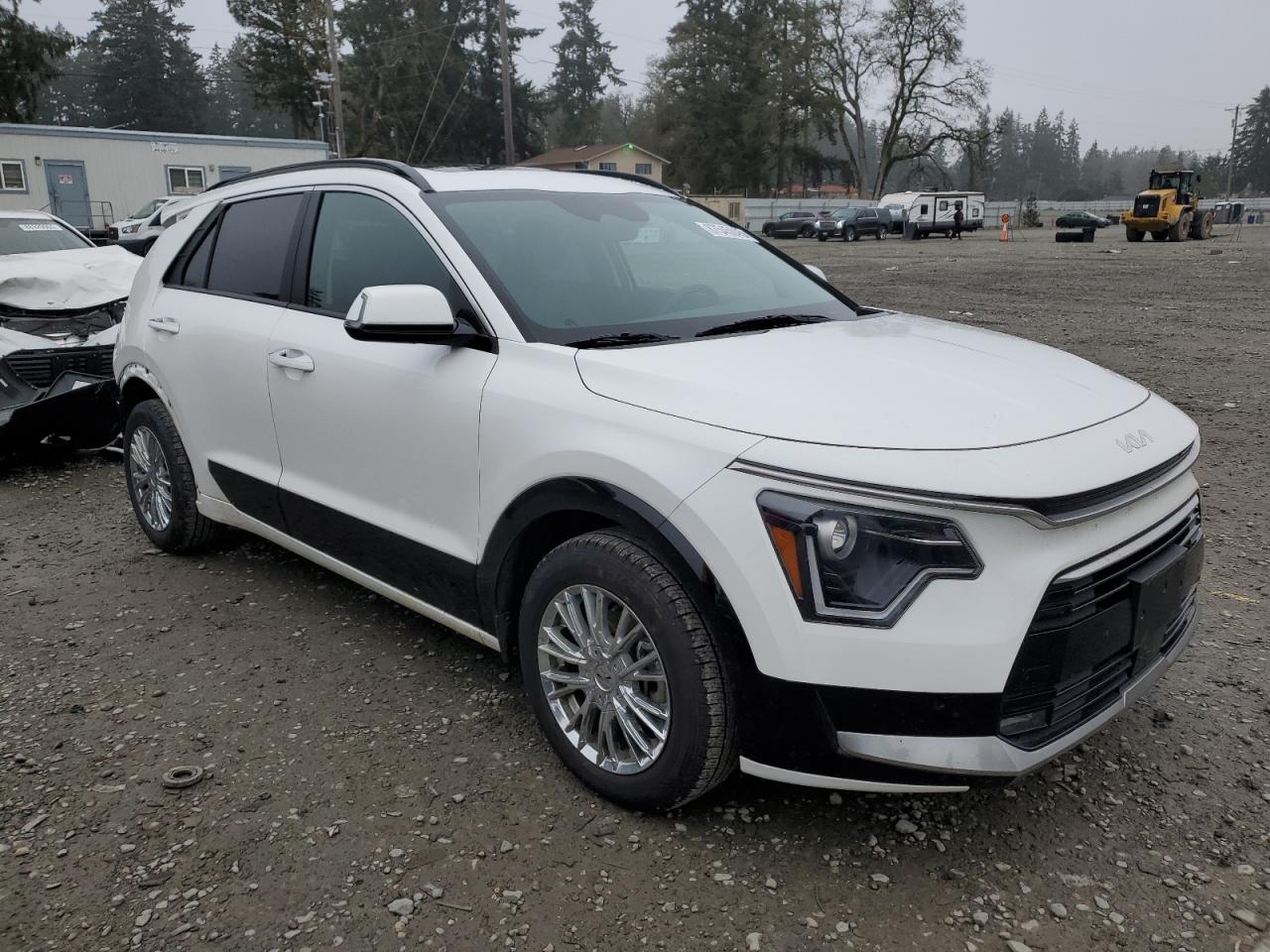 2024 Kia Niro - Image 4