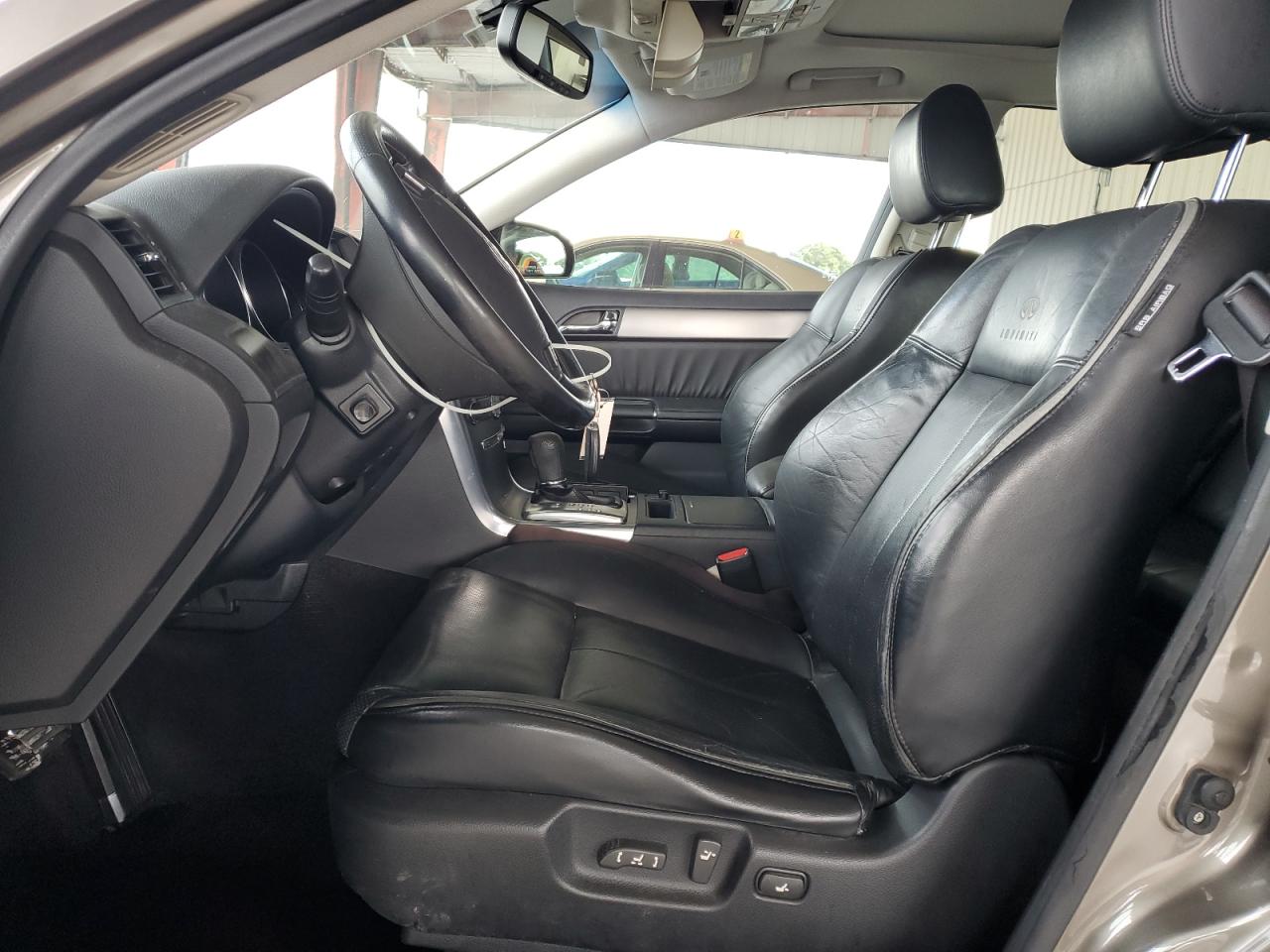 2007 Infiniti M - Image 7