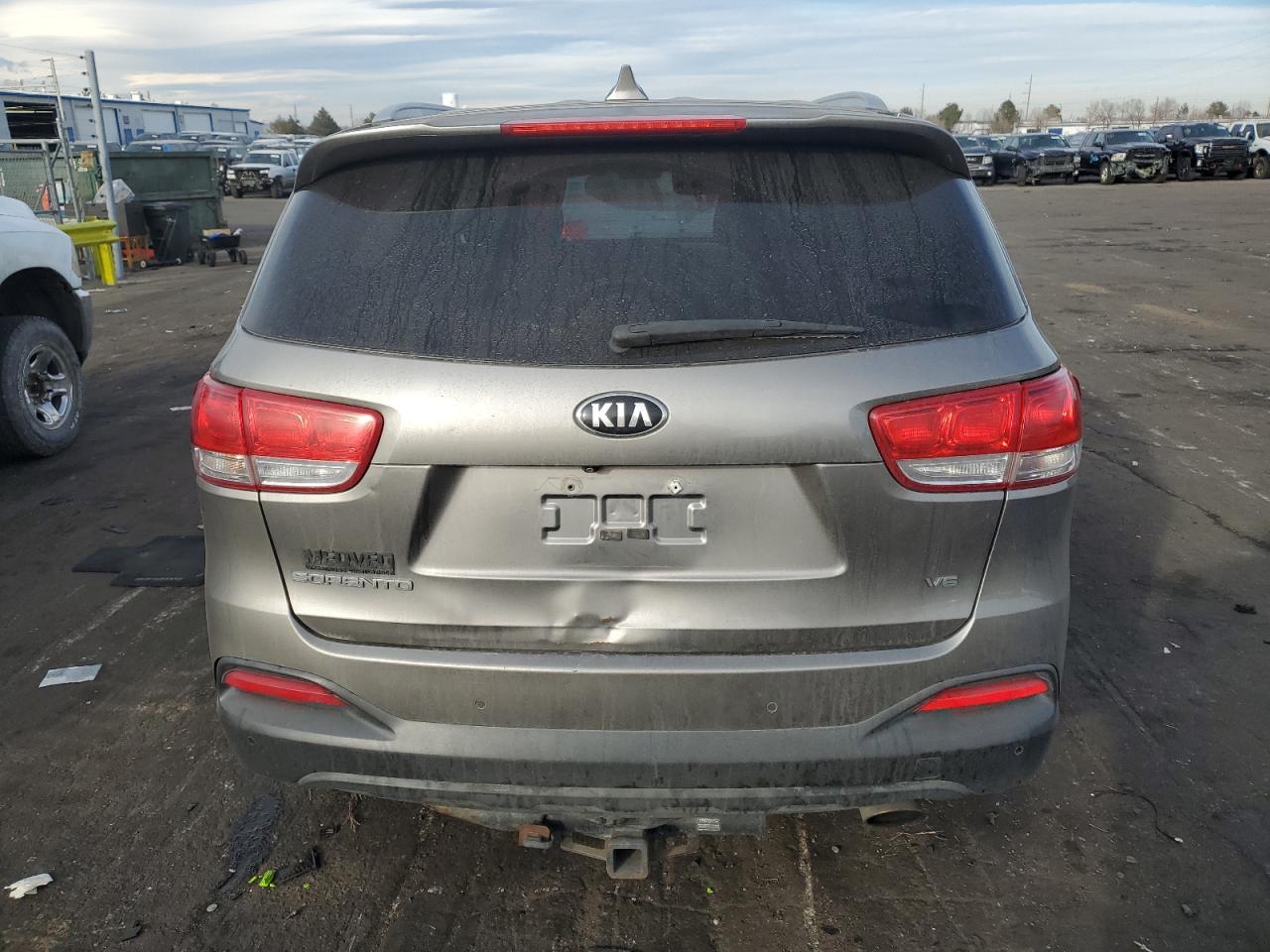 2016 Kia Sorento - Image 6