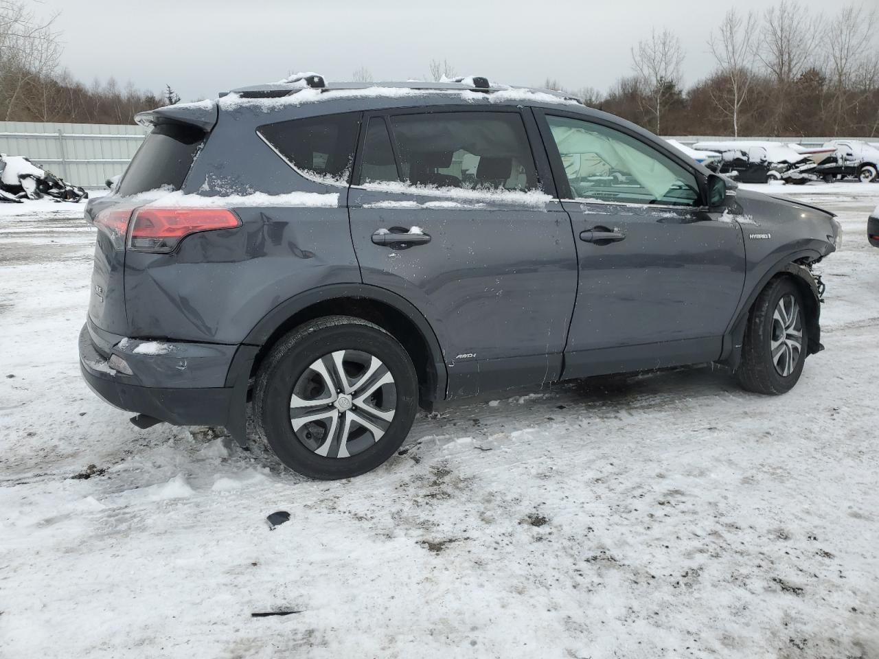 2017 Toyota RAV 4 - Image 3